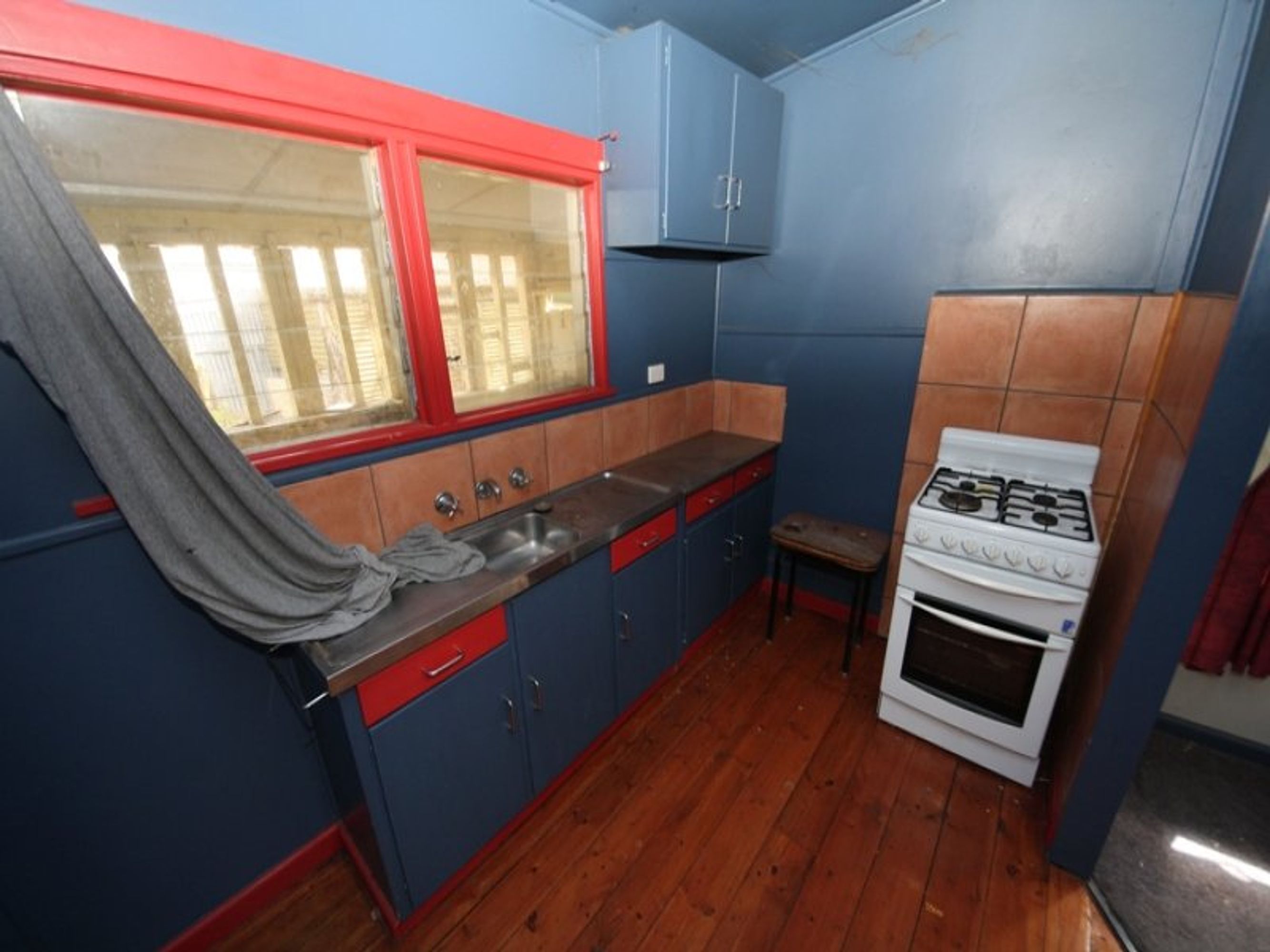 4 Clark Street, Horsham VIC 3400, Horsham - Thumbnail 4