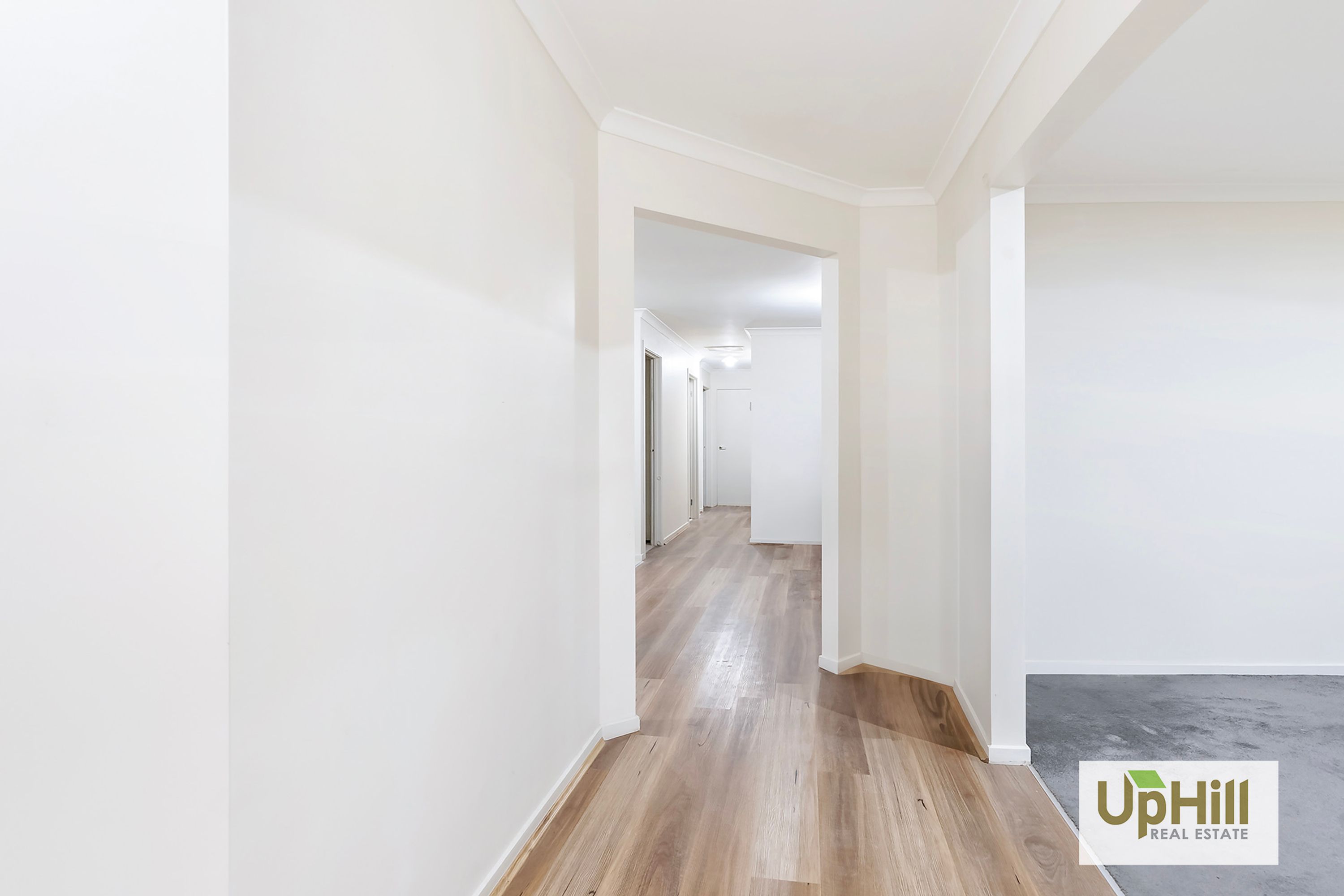 98 Blue Horizons Way, Pakenham - Thumbnail 2