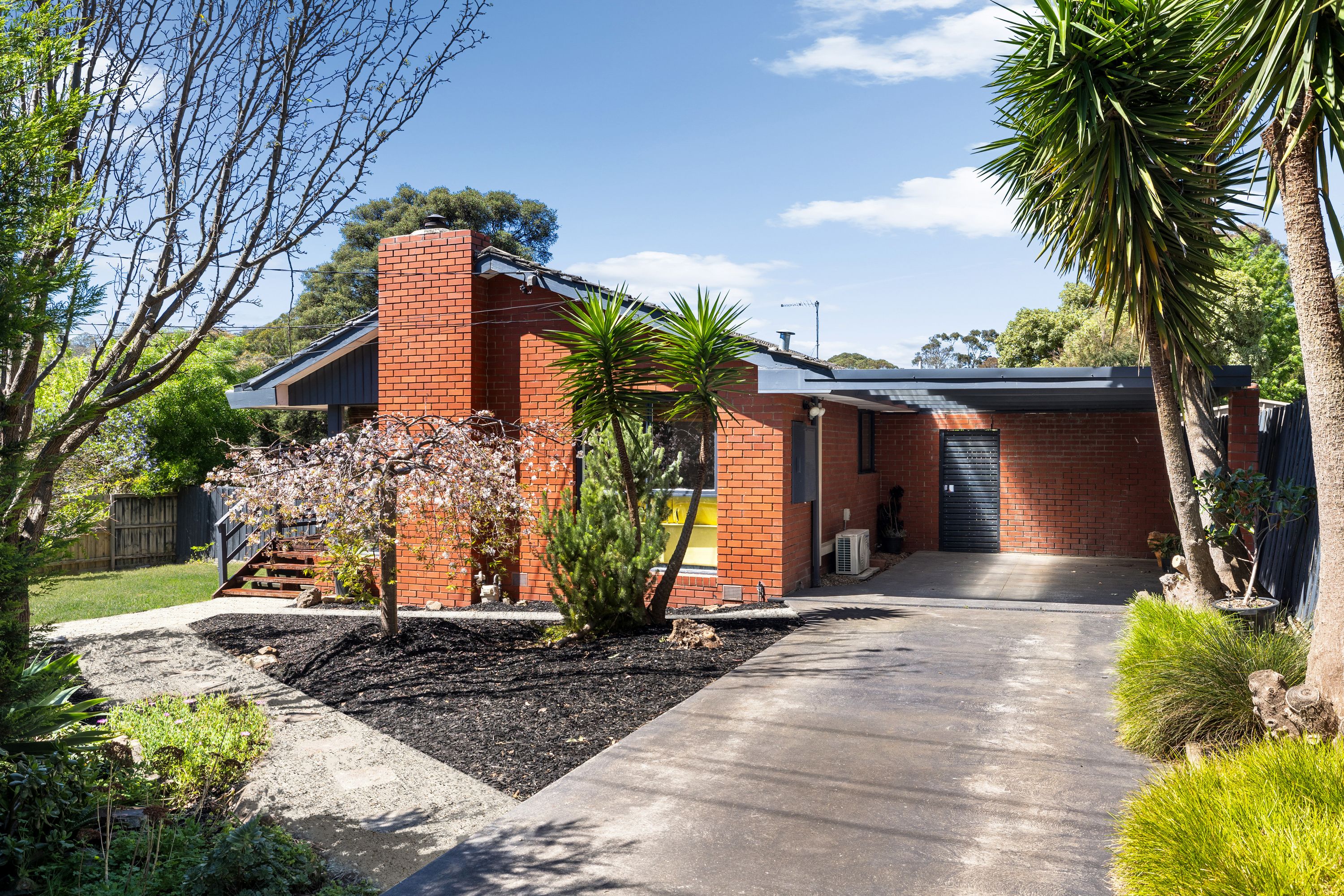 6 Chalmers Grove, Upper Ferntree Gully - Image 1