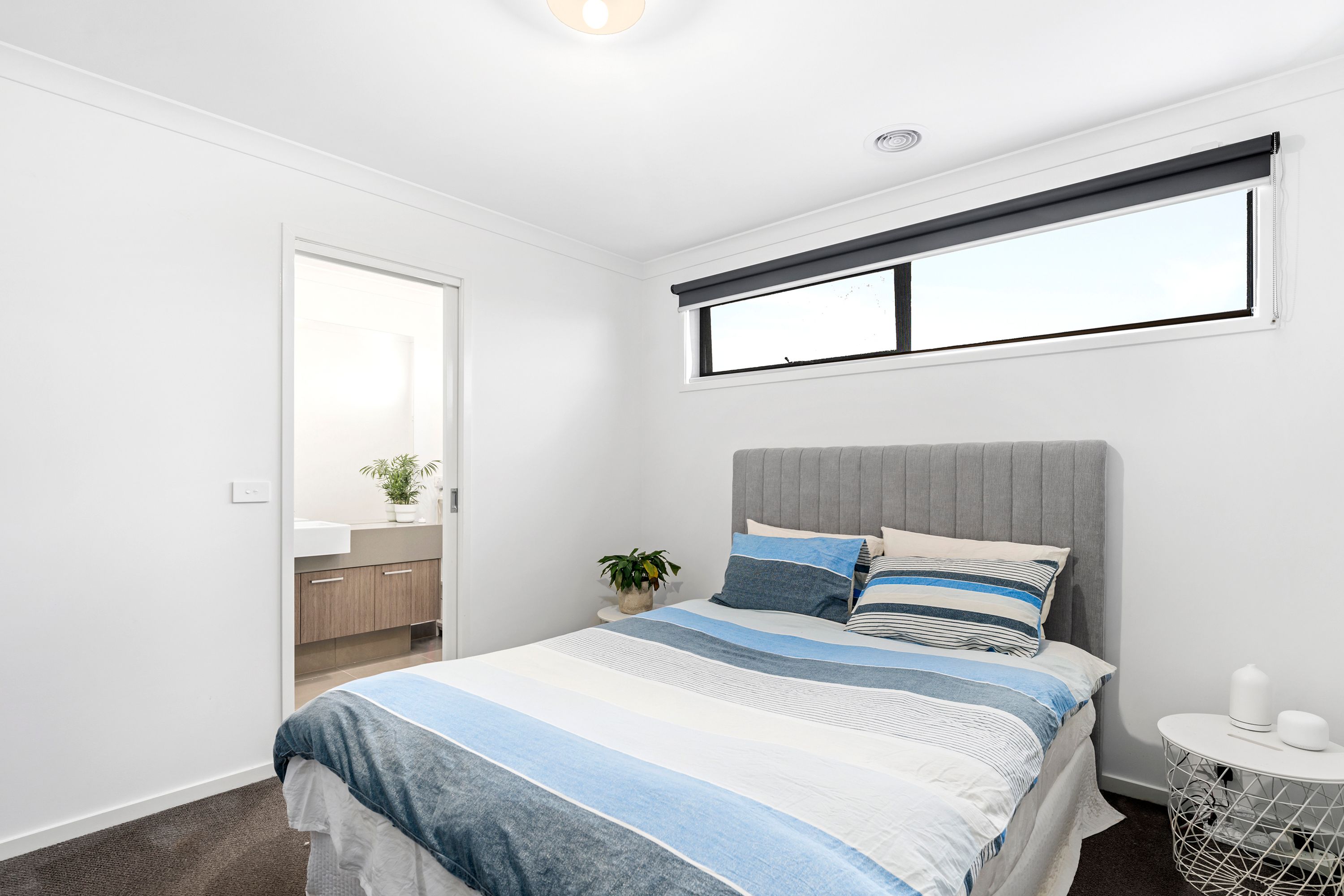 4 Peterlee Walk, Werribee, VIC 3030, Werribee - Thumbnail 4
