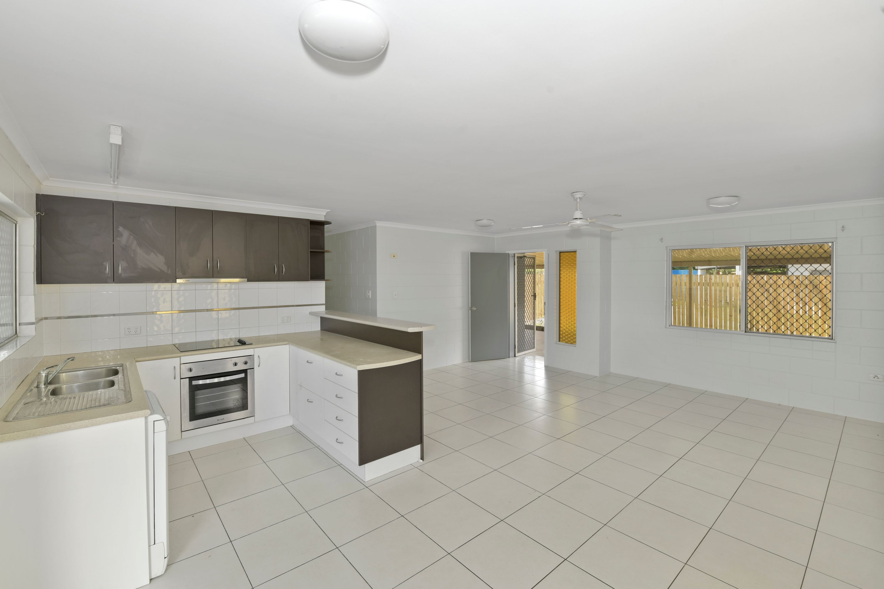 7 Denman Close, Manoora, QLD 4870, Manoora - Thumbnail 4