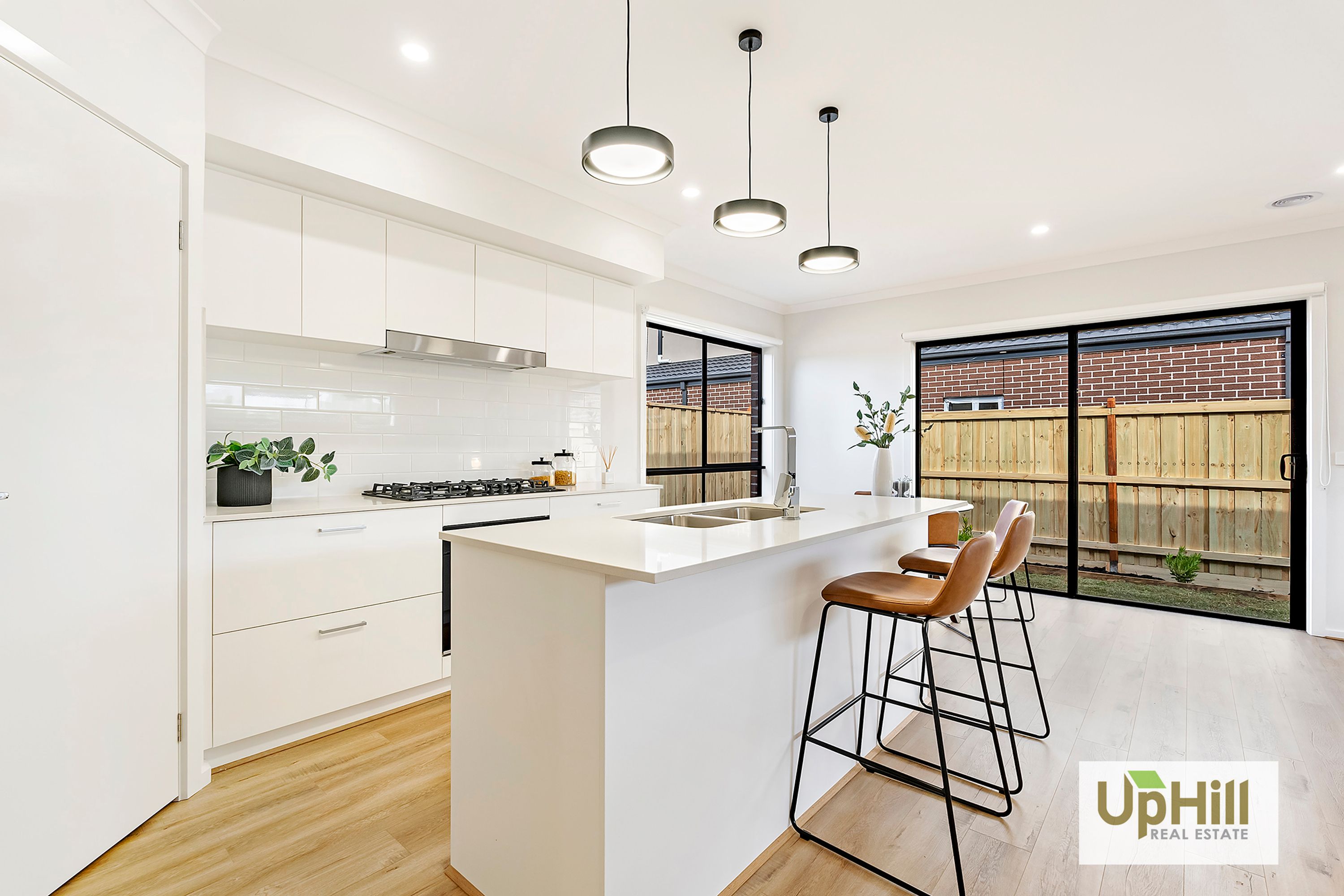 70 Flowerbloom Crescent, Clyde North - Thumbnail 6