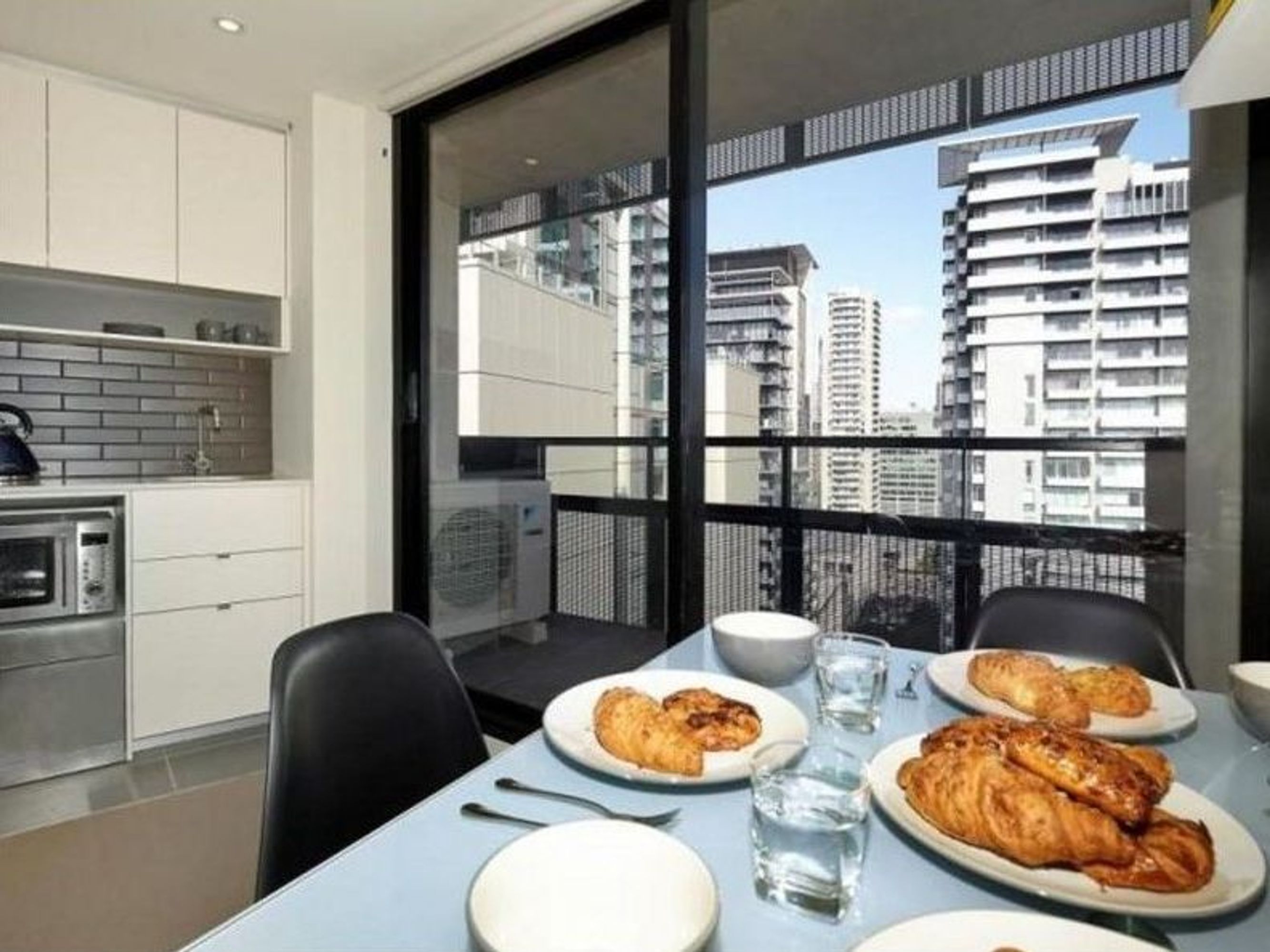 608/243 Franklin Street, Melbourne - Thumbnail 3