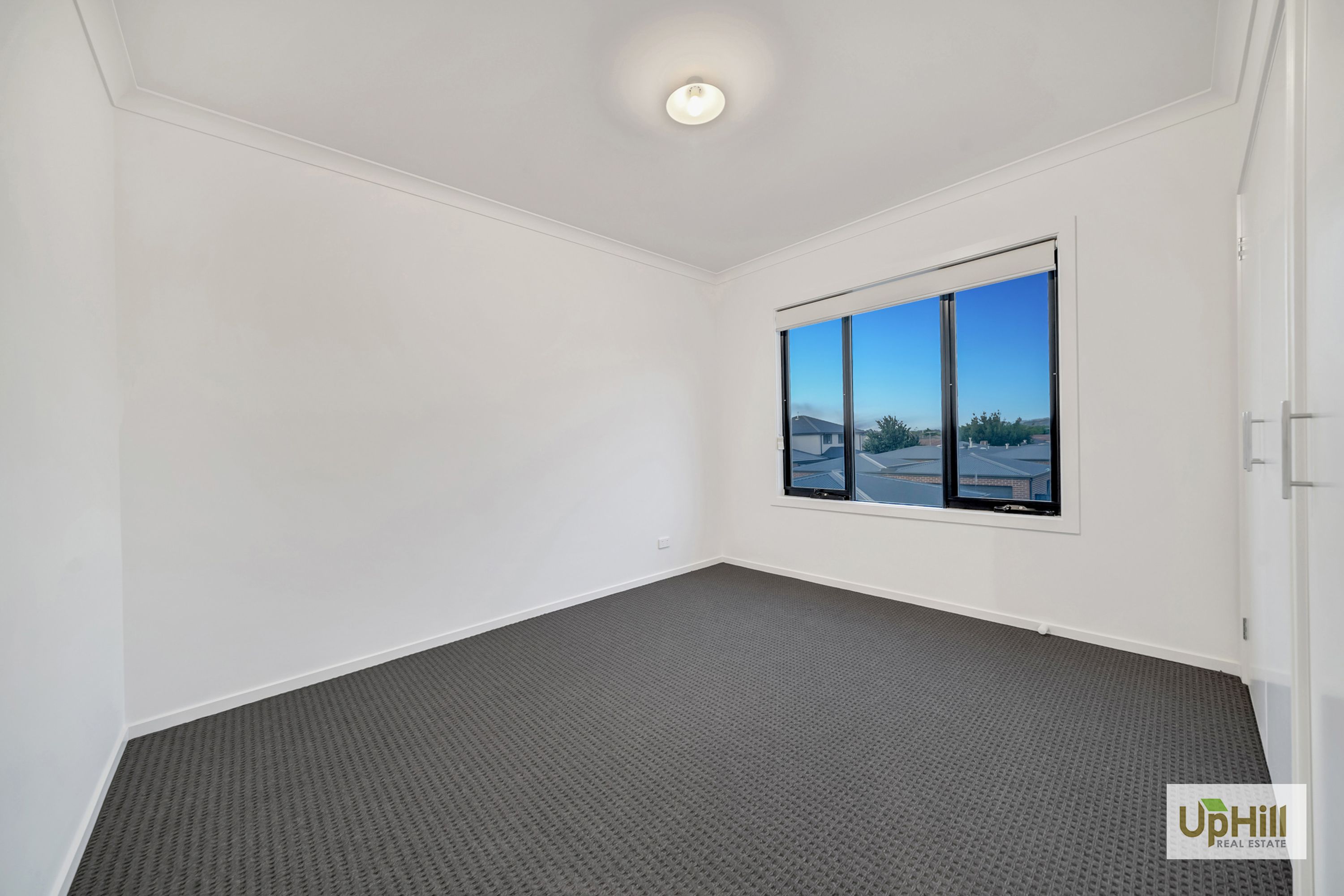 2 Maserati way, Cranbourne East - Thumbnail 8