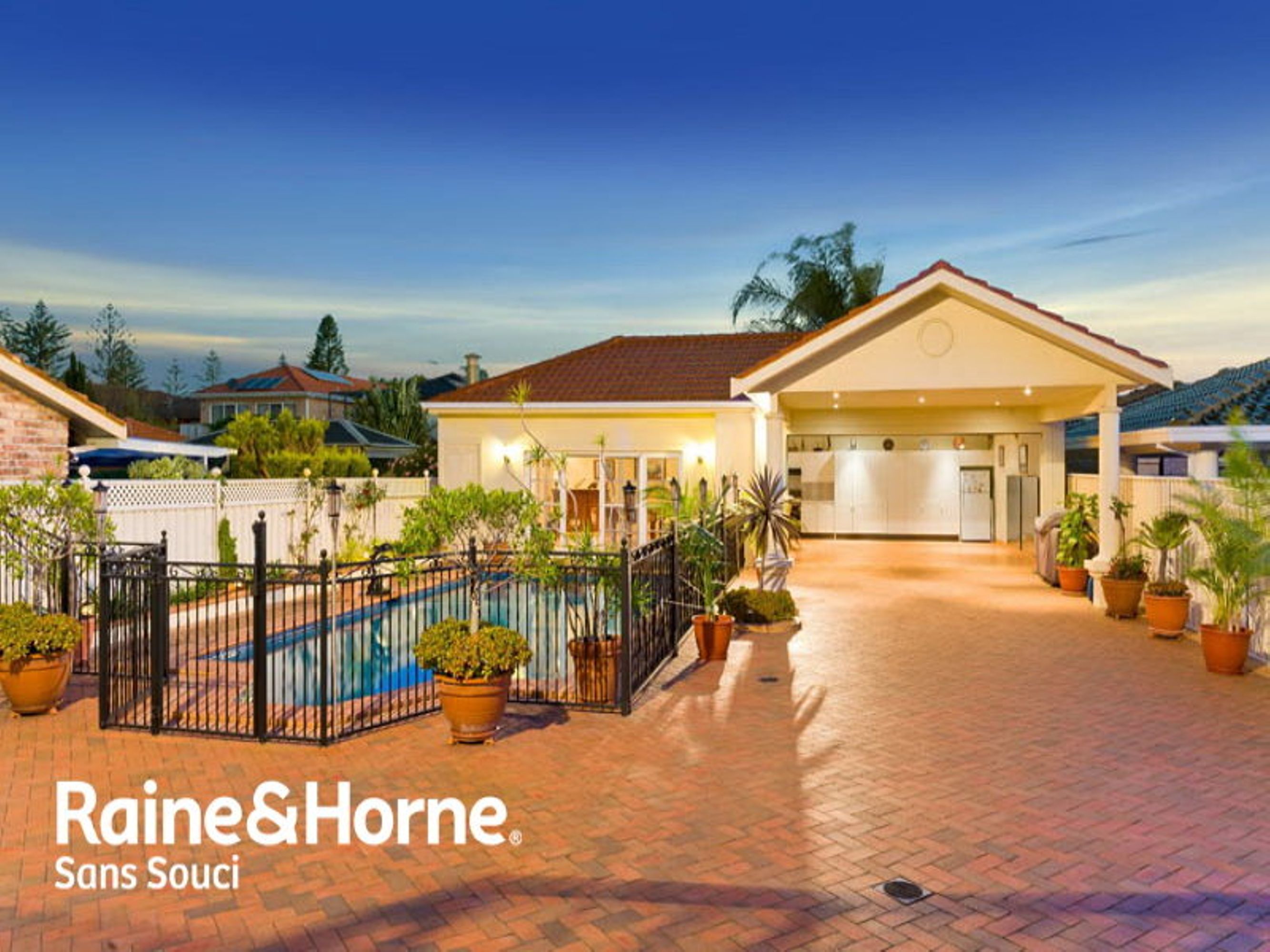 14 Bath Street, Monterey - Thumbnail 3