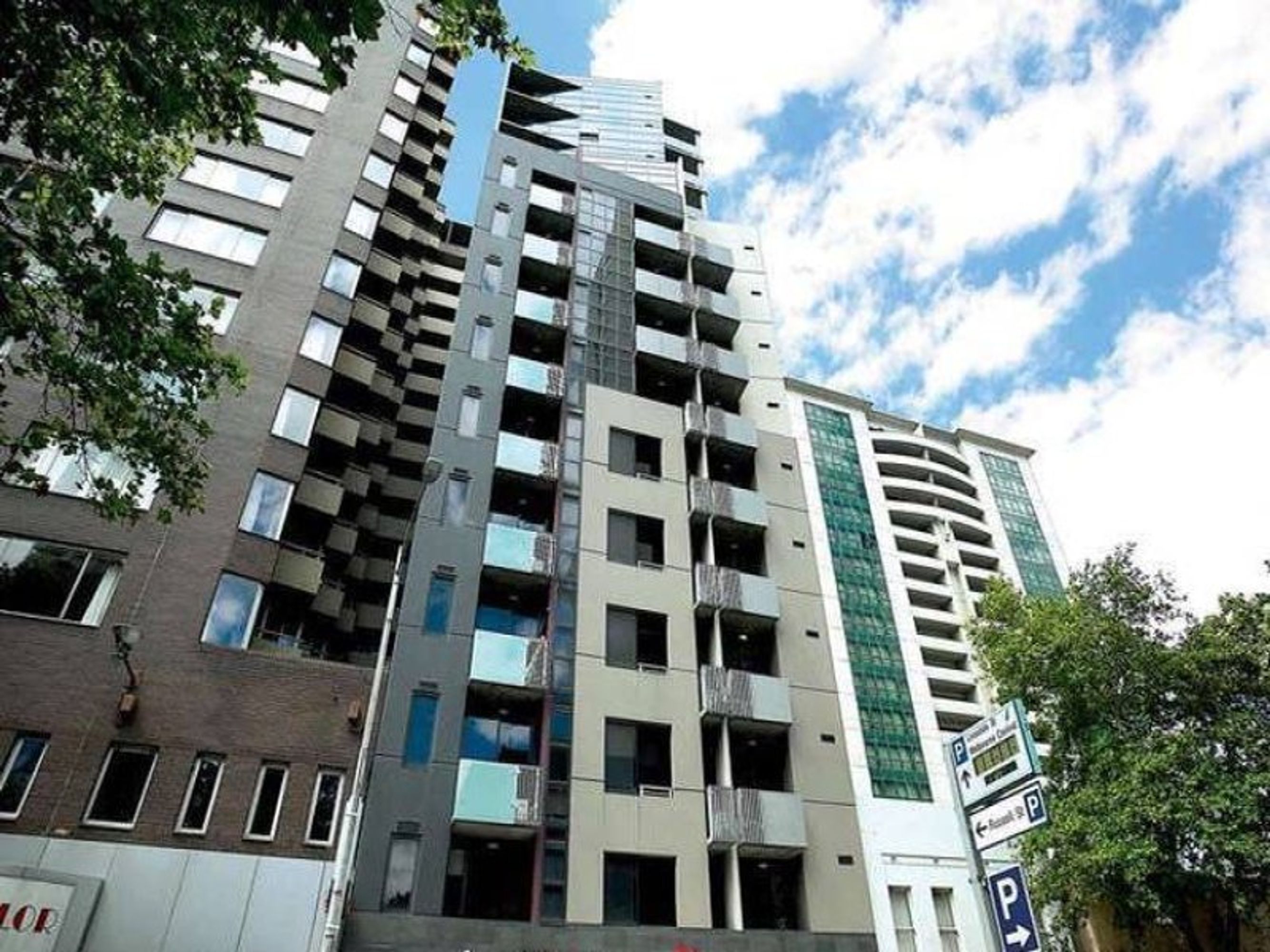548/139 Lonsdale Street, Melbourne - Thumbnail 2