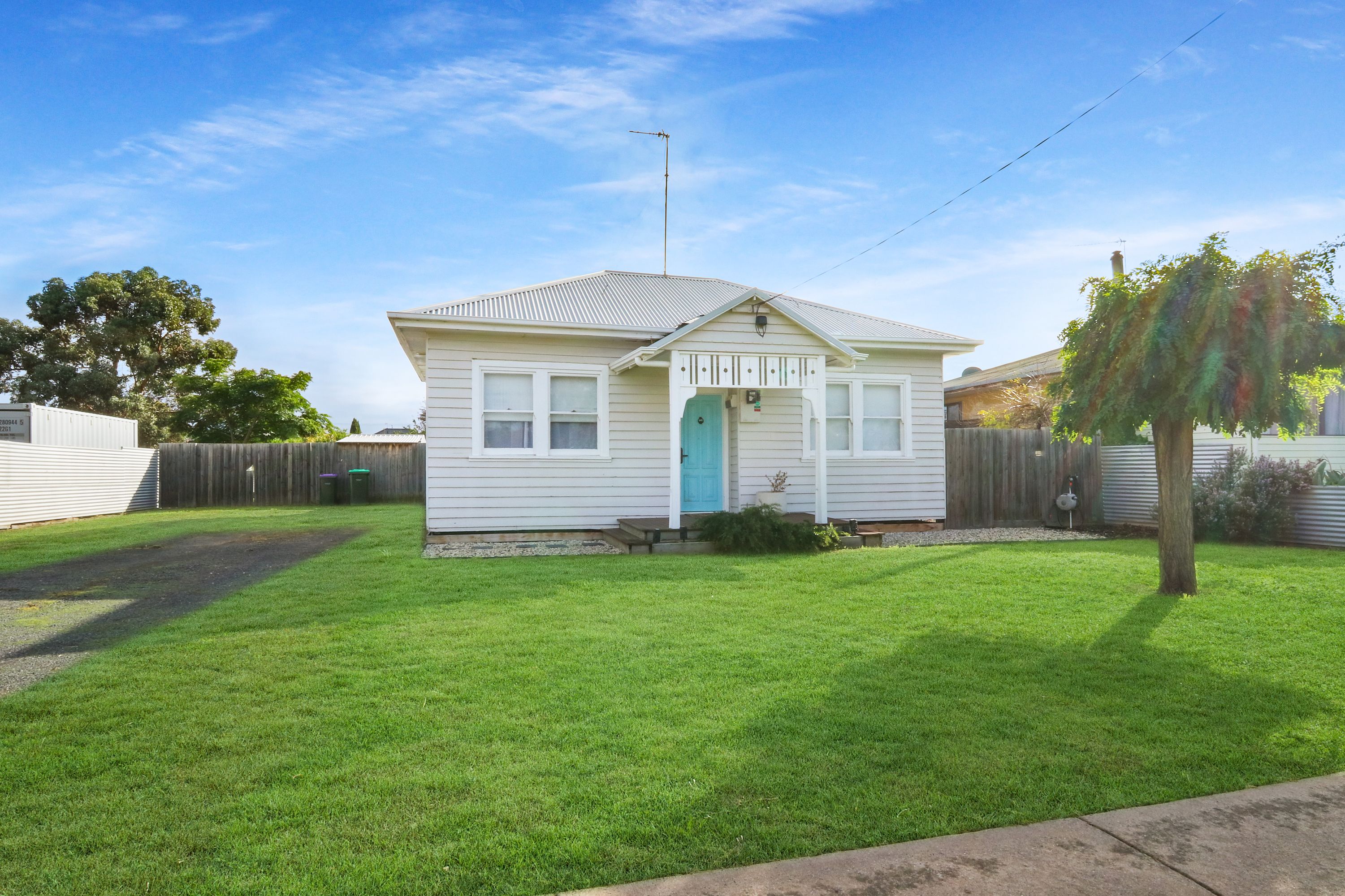 8 Fechler Avenue, Horsham VIC 3400, Horsham - Image 1