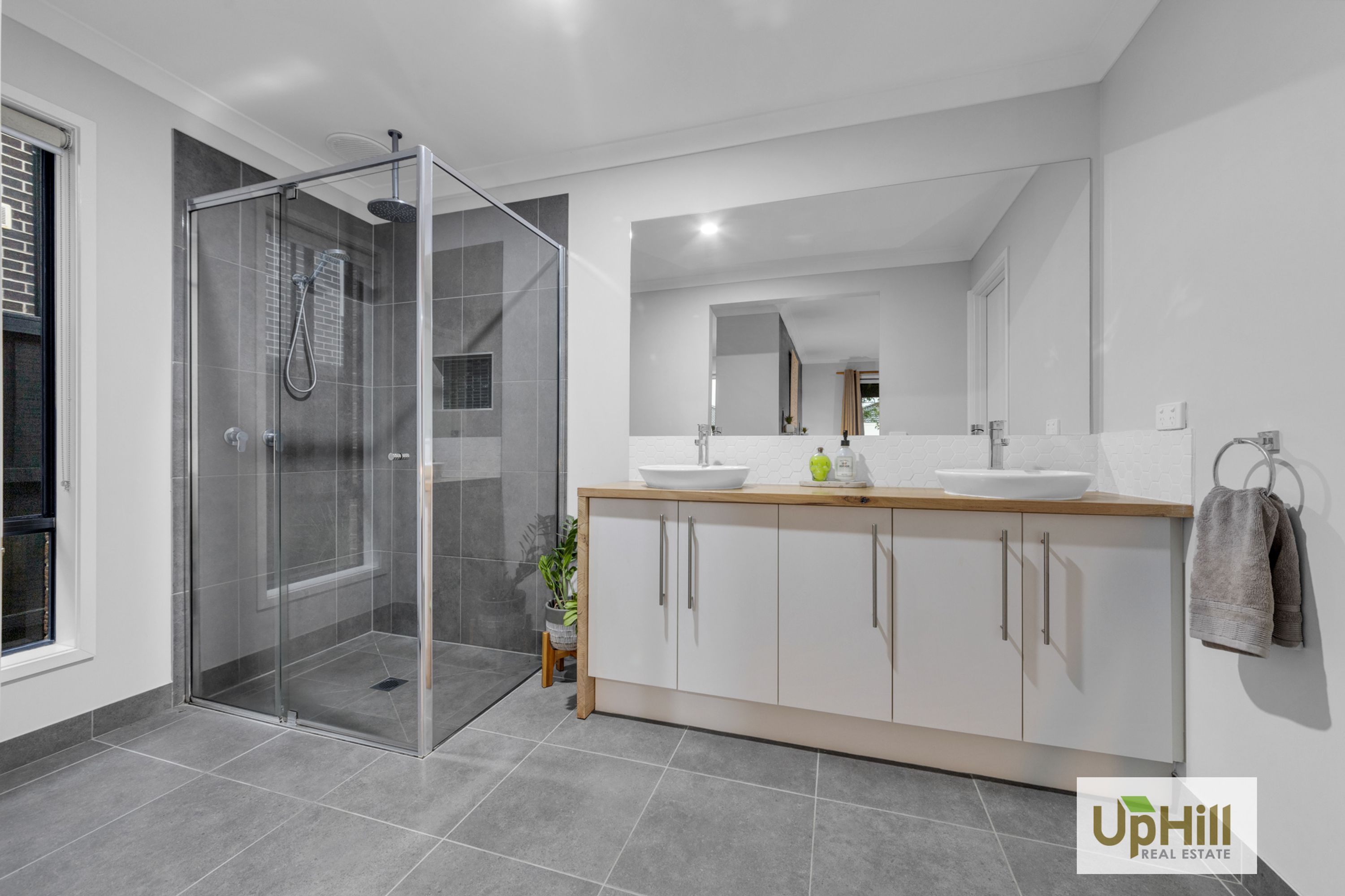 13 Aminya Drive, Clyde North - Thumbnail 7