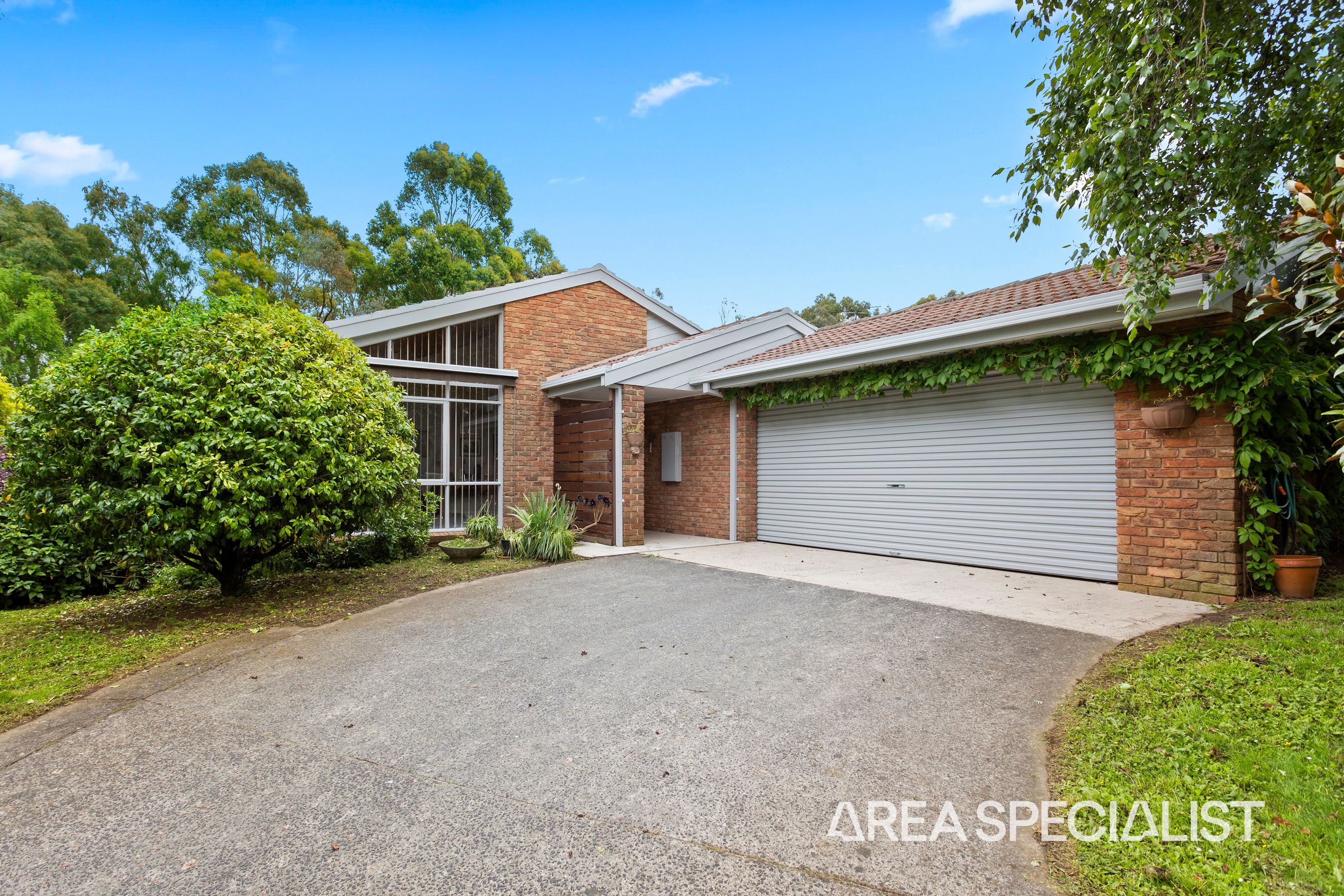 32 Valley View Parade, Korumburra - Thumbnail 2