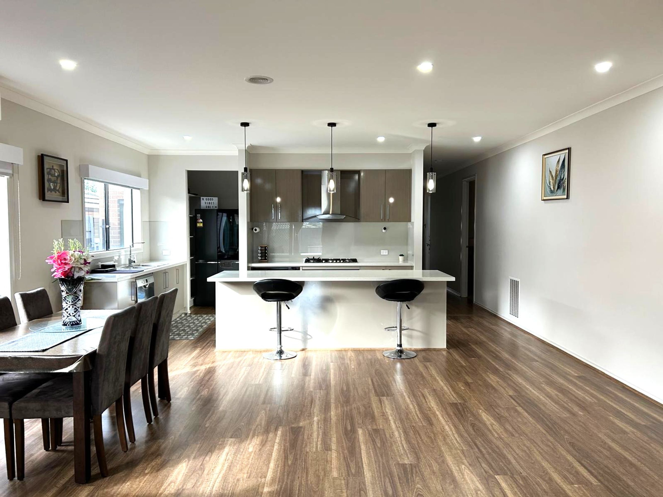 161 Wheelers Park Drive, Cranbourne North - Thumbnail 4