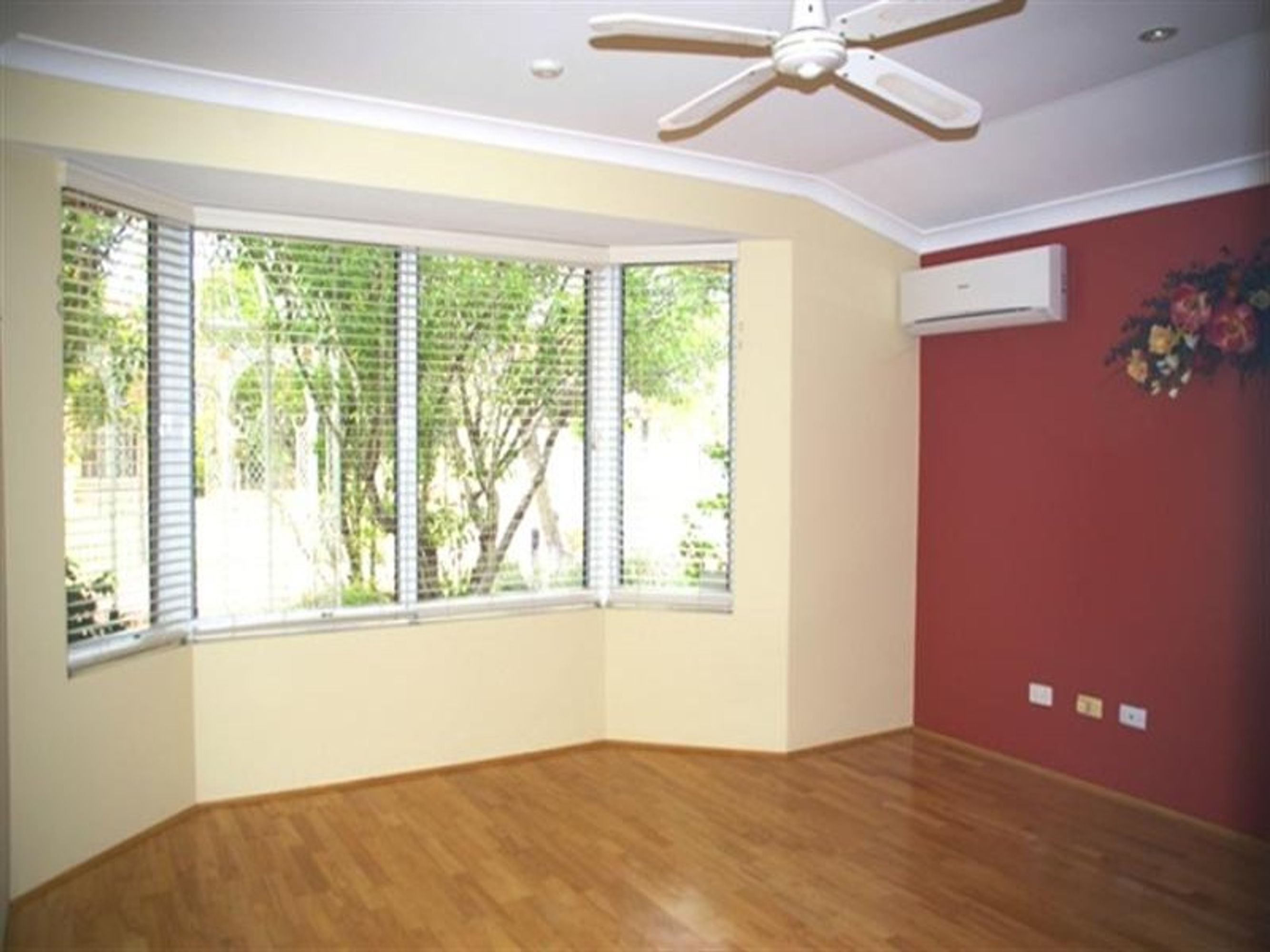 15 Honeyeater Circle, Wembley, WA 6014, Subiaco - Thumbnail 4