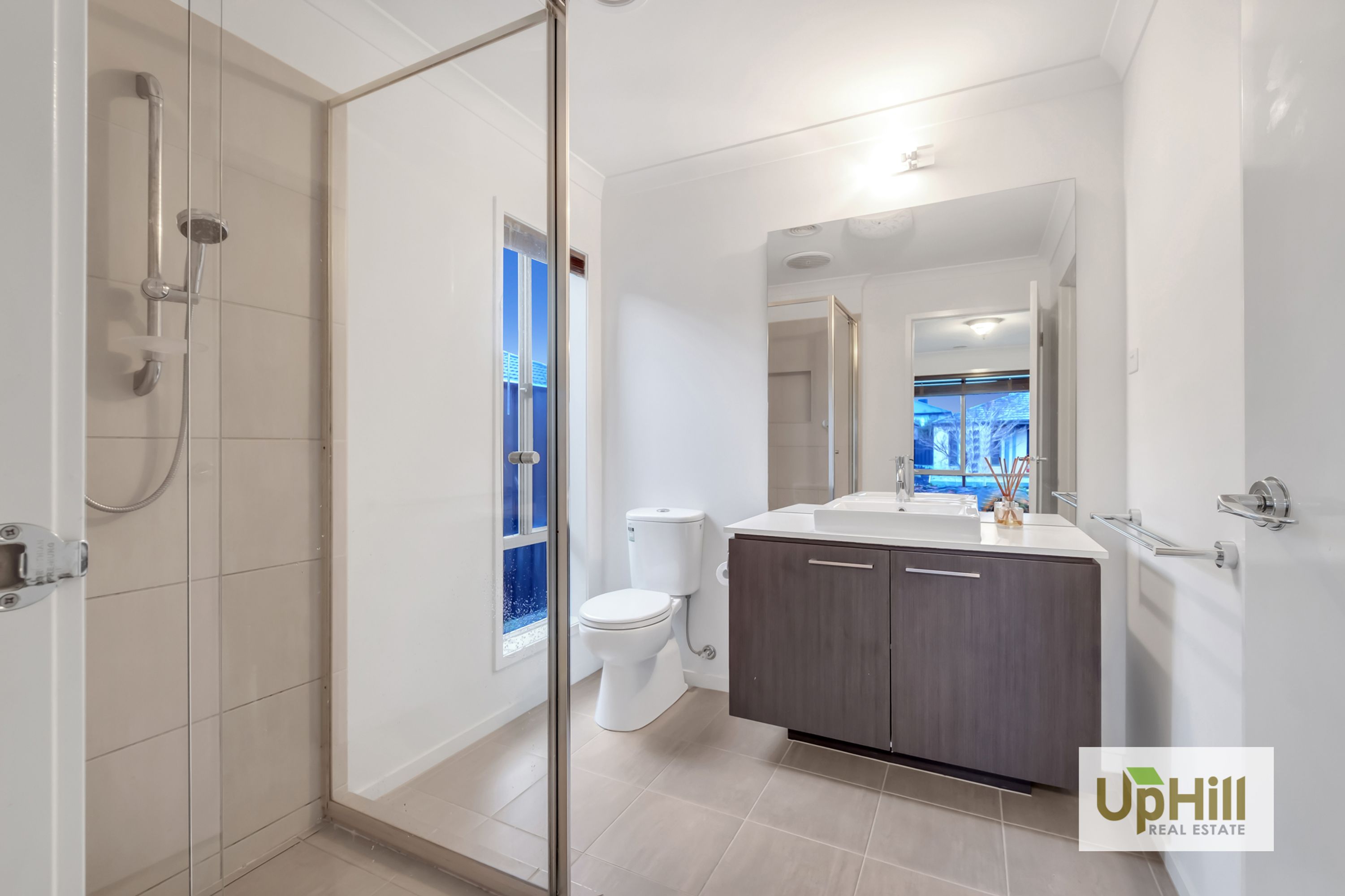 5 Dellinea Street, Cranbourne North - Thumbnail 5
