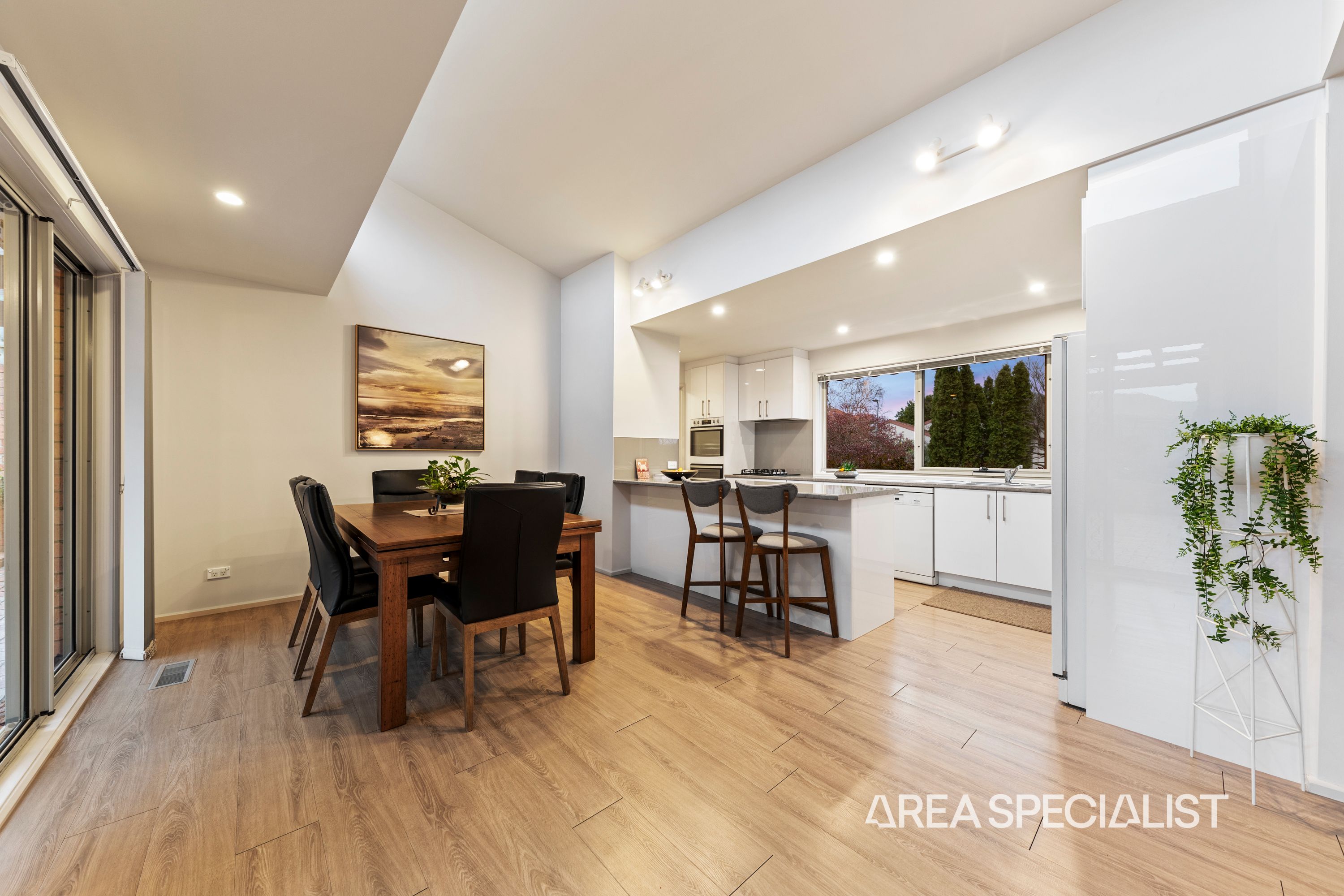 2 Sumner Court, Berwick - Thumbnail 5