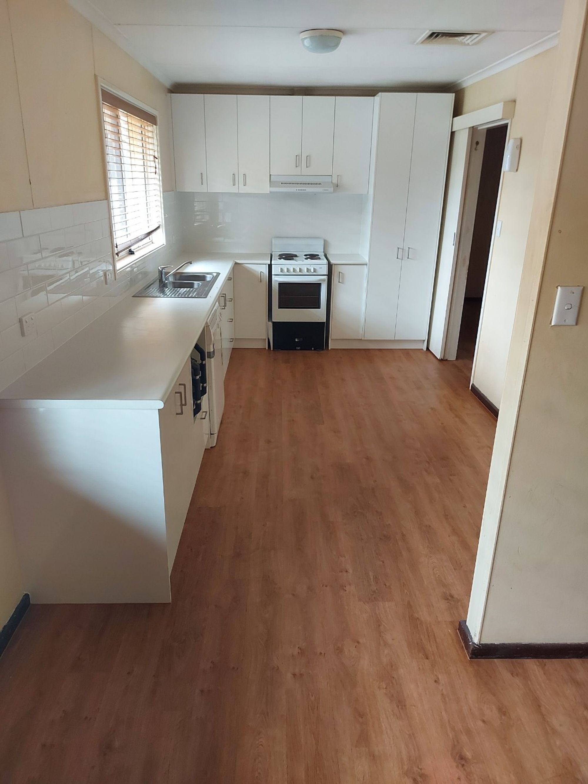 27 Newman Drive, Newman, Newman - Thumbnail 3
