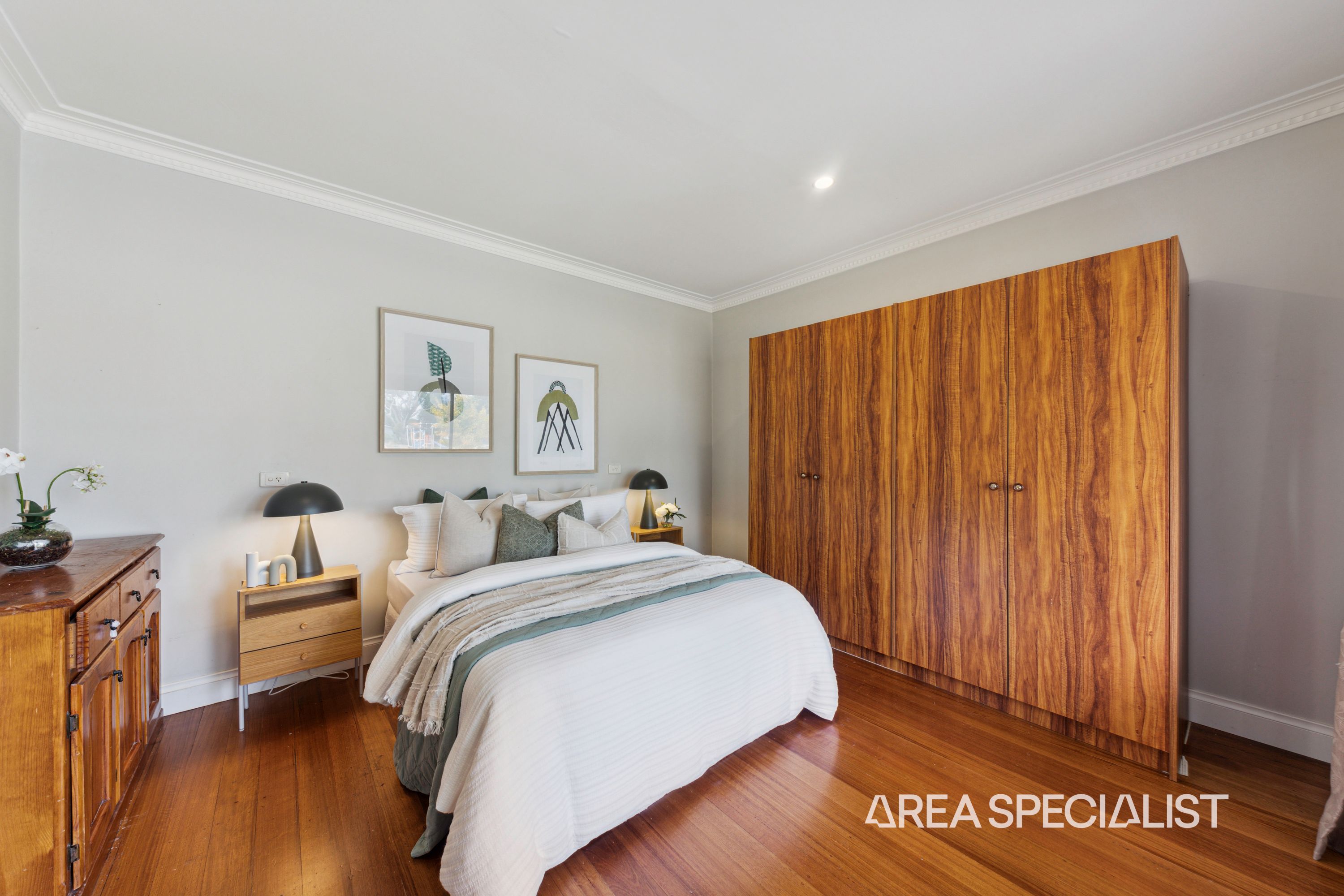8 Henry Street, Koo Wee Rup - Thumbnail 3