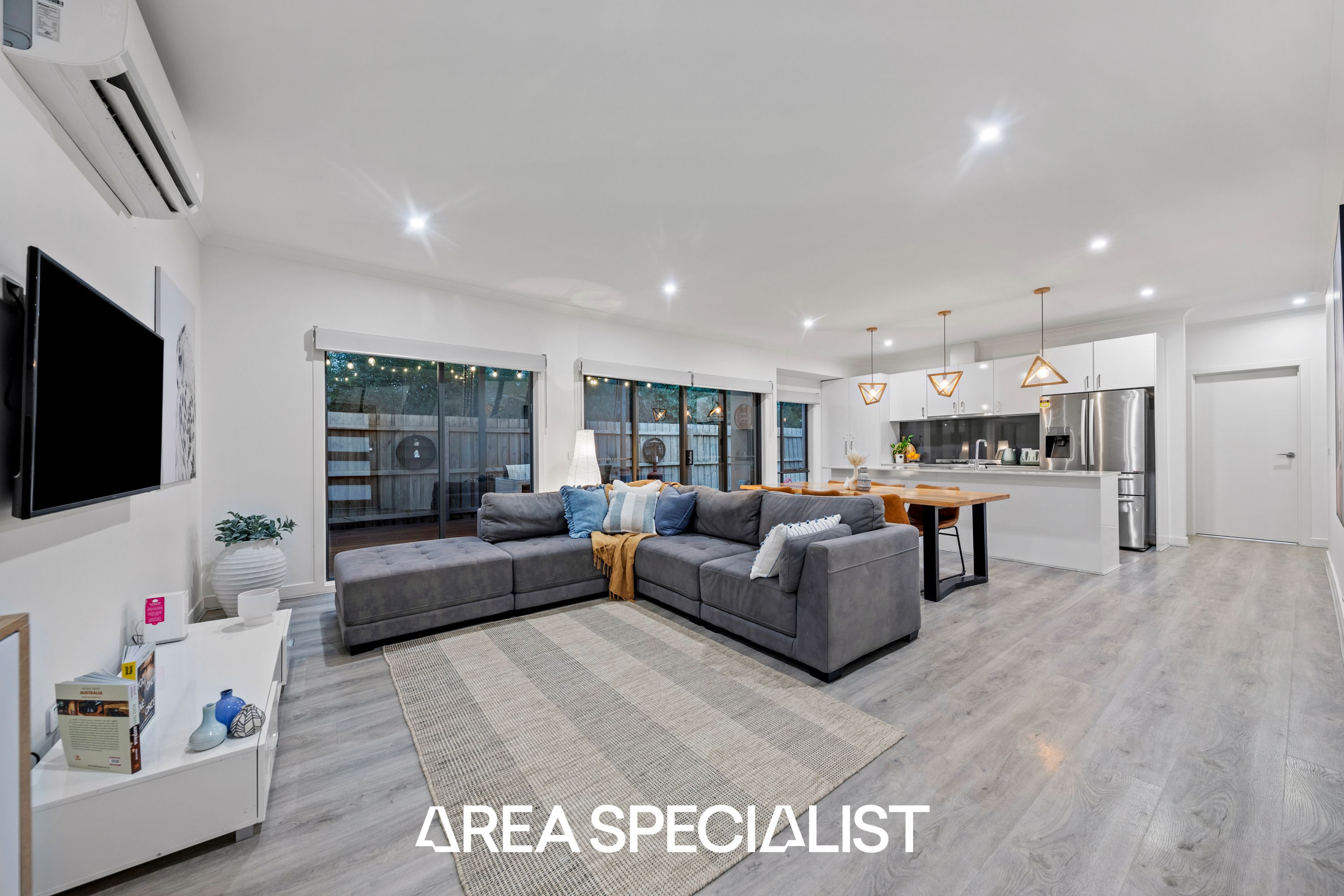 80A Racecourse Road, Pakenham - Thumbnail 2