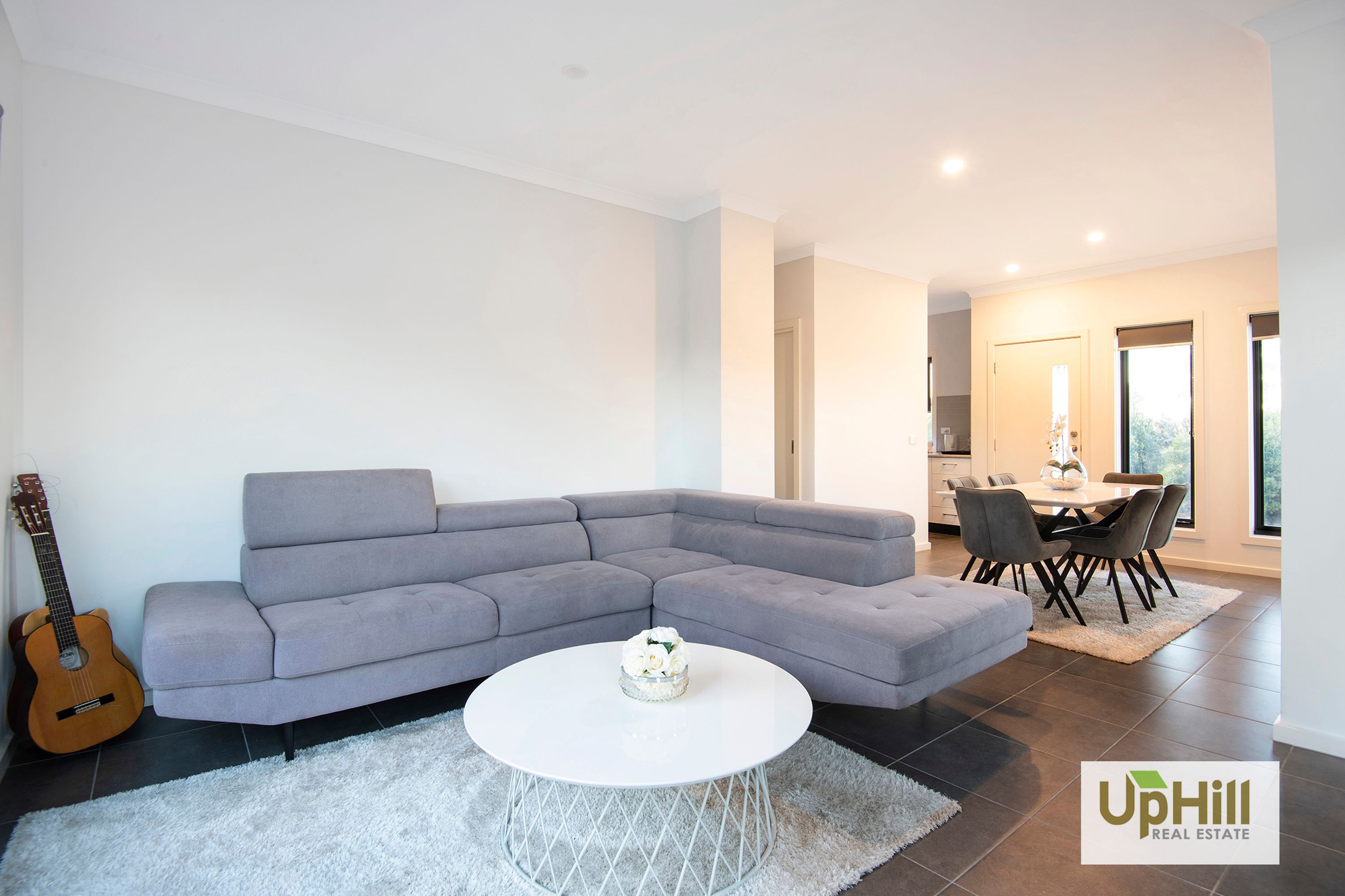 13 Arkbar Crescent, Clyde North - Thumbnail 2
