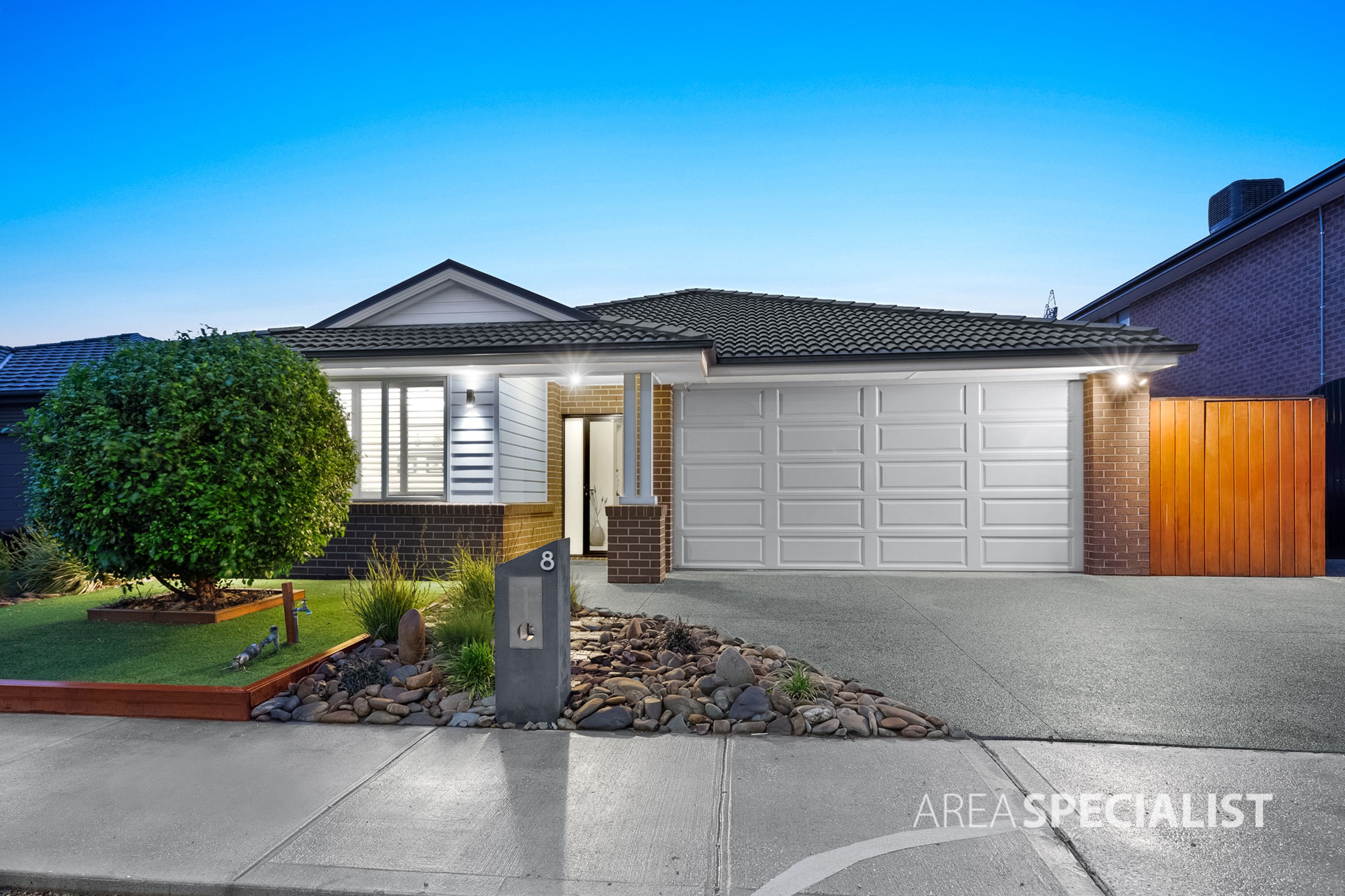 8 Forrester Grove, Fraser Rise VIC 3336, Fraser Rise - Thumbnail 2