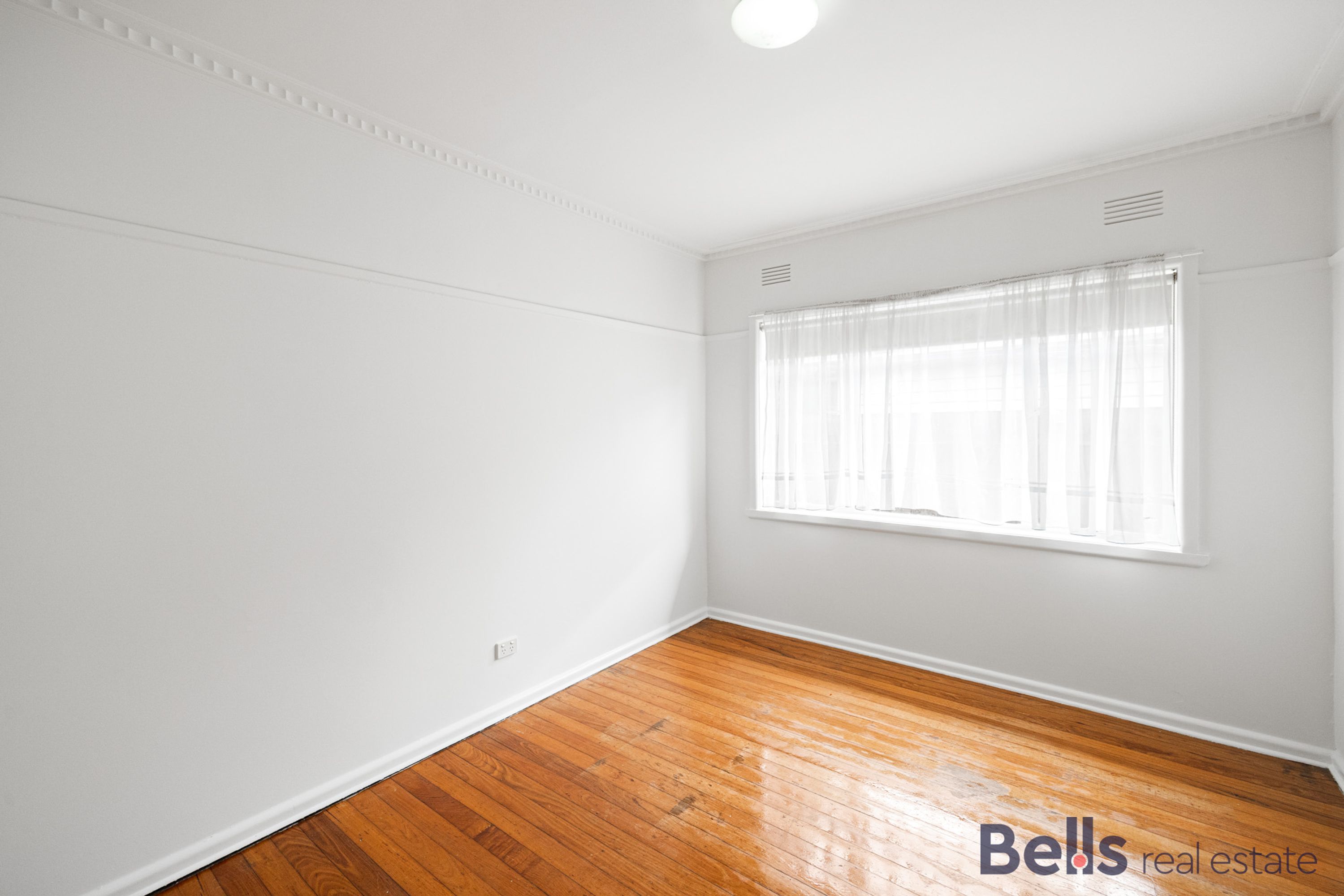10 Moira Street, Sunshine - Thumbnail 8