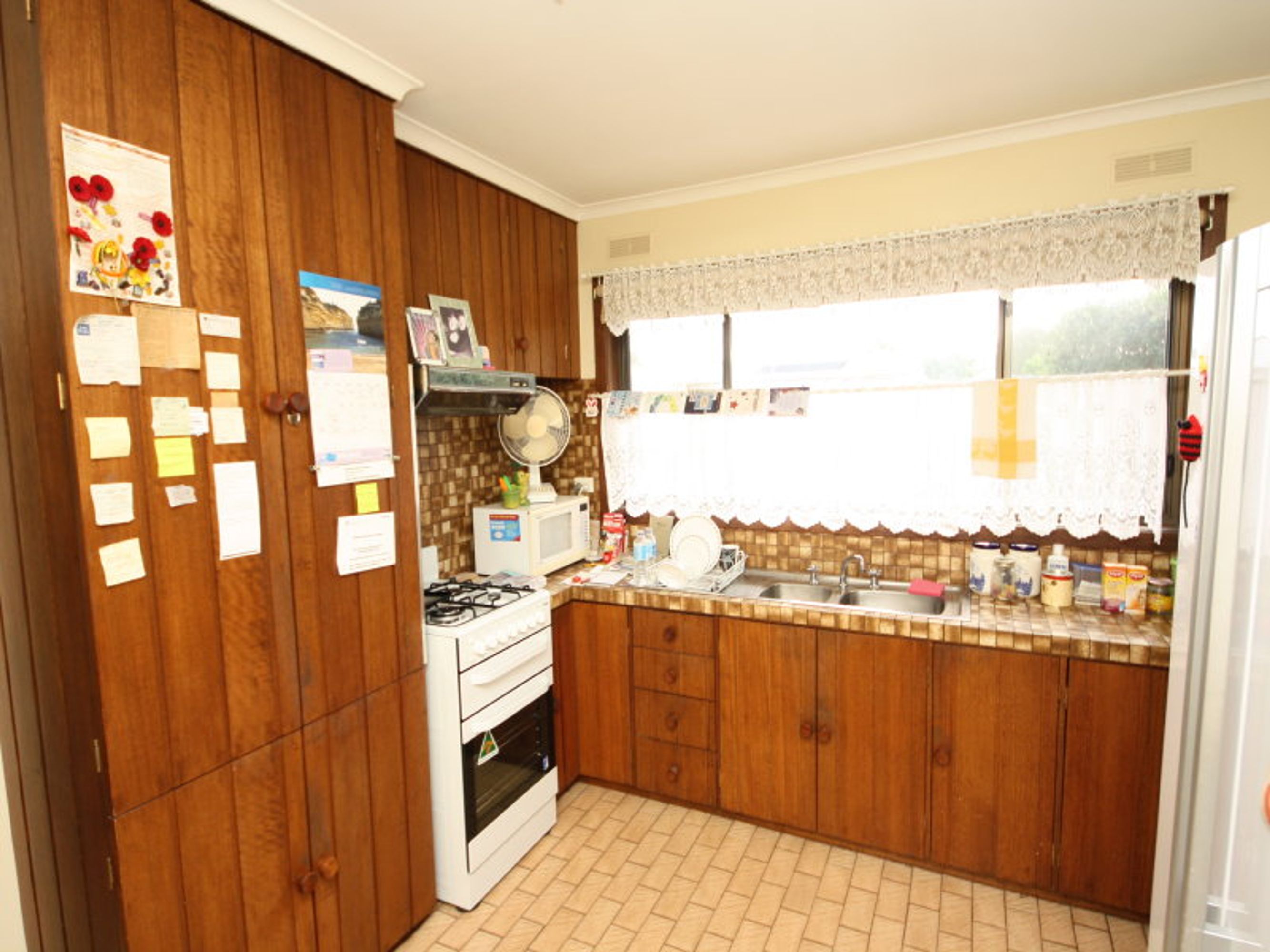 1/17 Wilson Street, Horsham VIC 3400, Horsham - Thumbnail 2