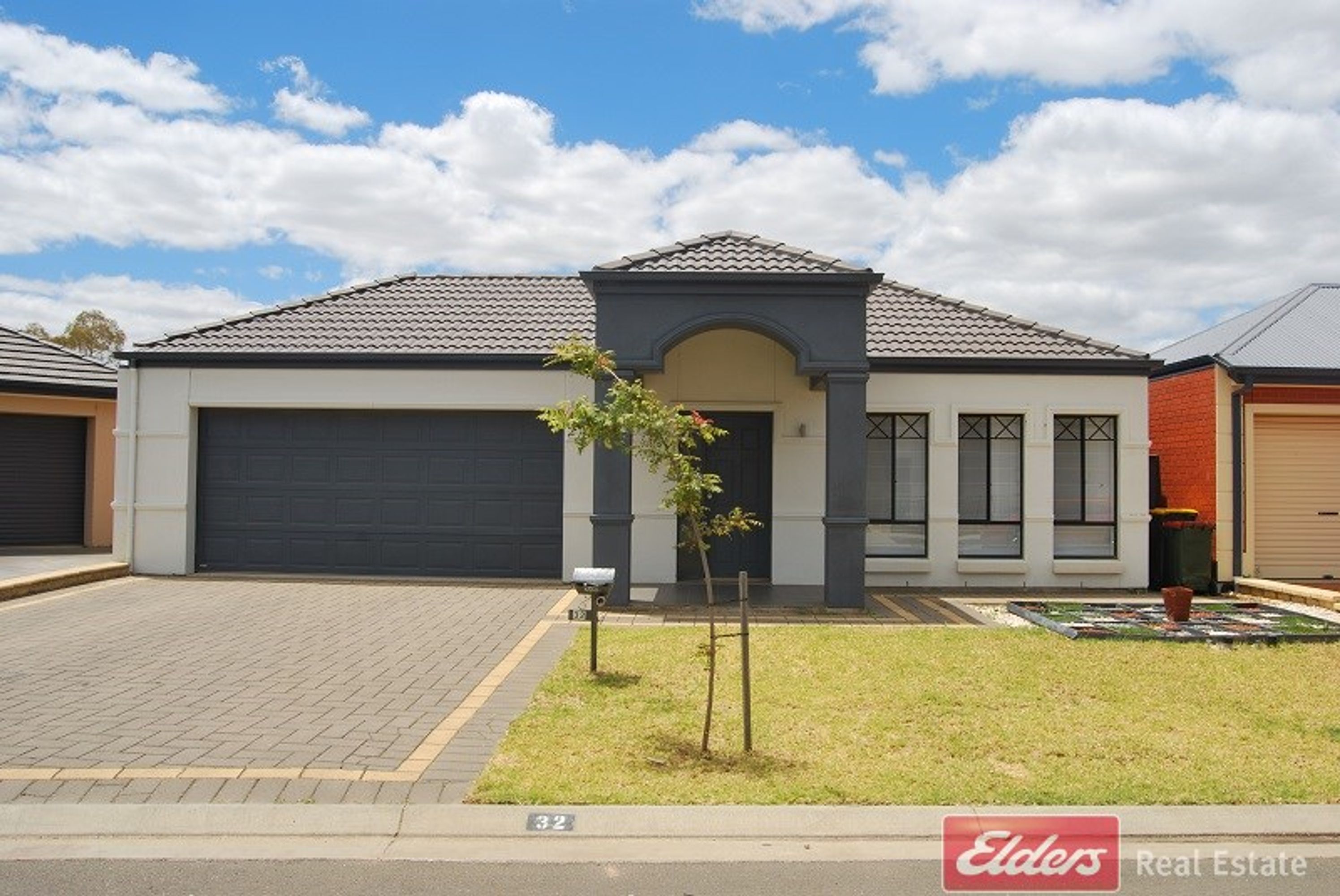 32 Mapleton Circuit, Mawson Lakes