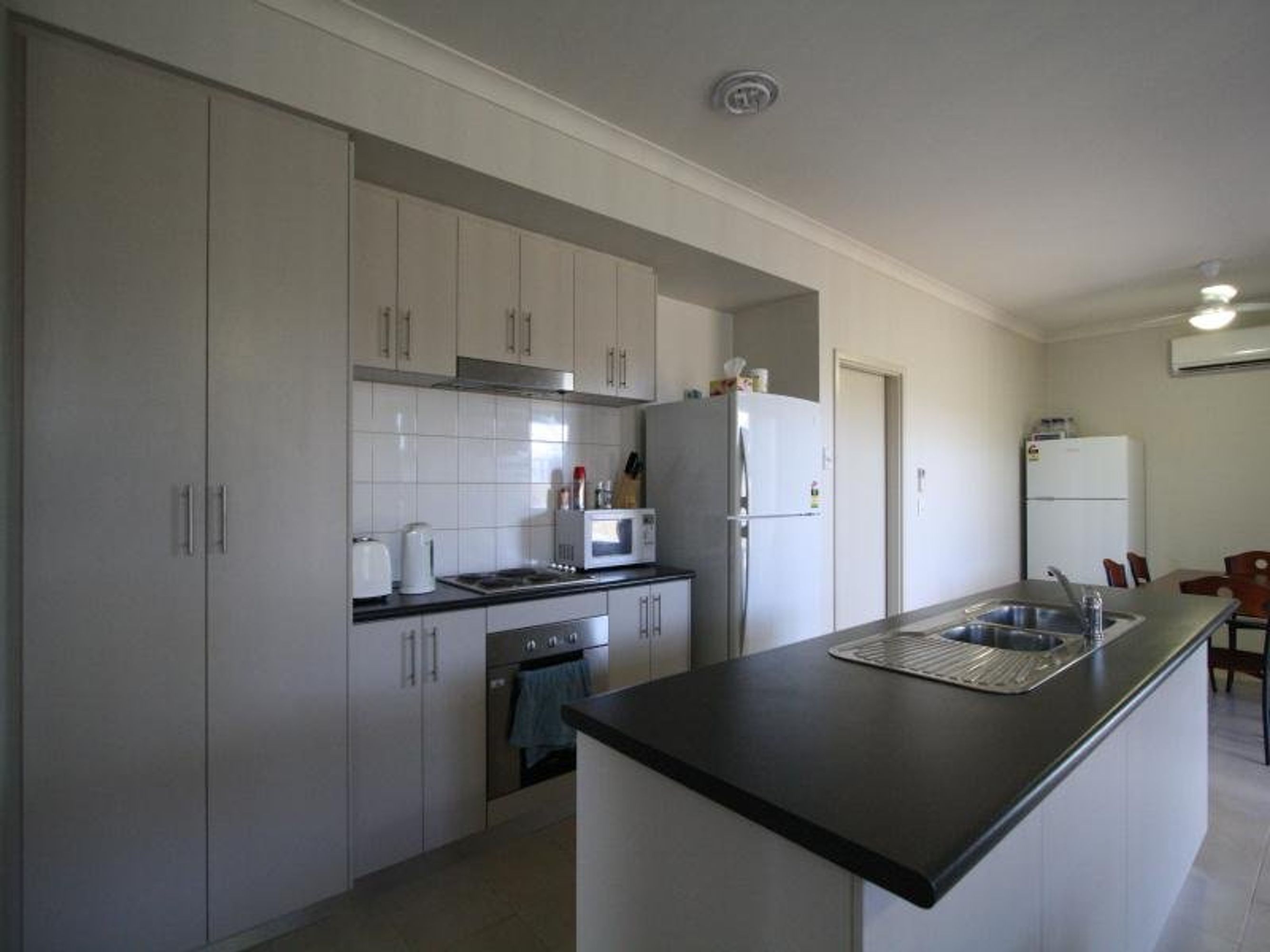 6 Kimberley Avenue, South Hedland, South Hedland - Thumbnail 3
