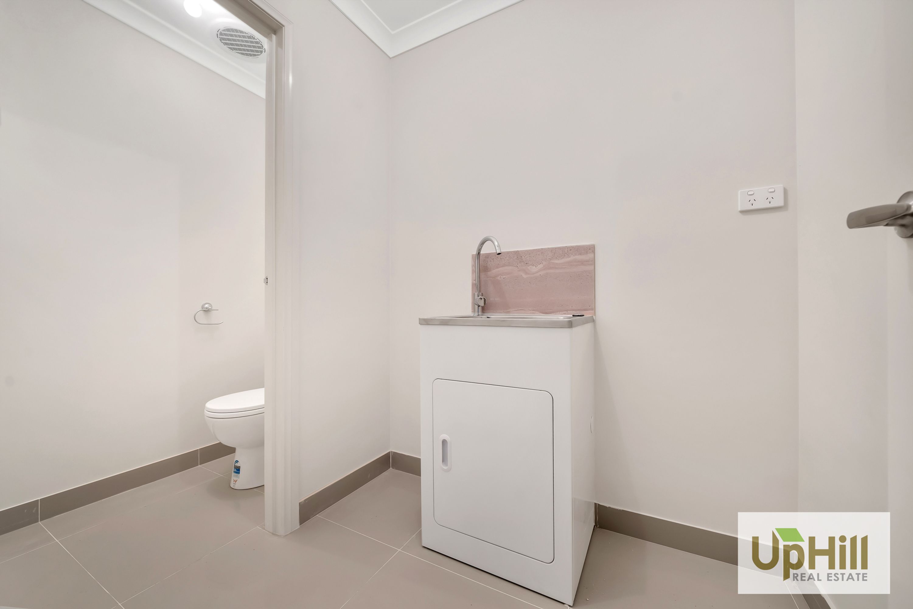 24 Titan lodge walk, Pakenham - Thumbnail 5