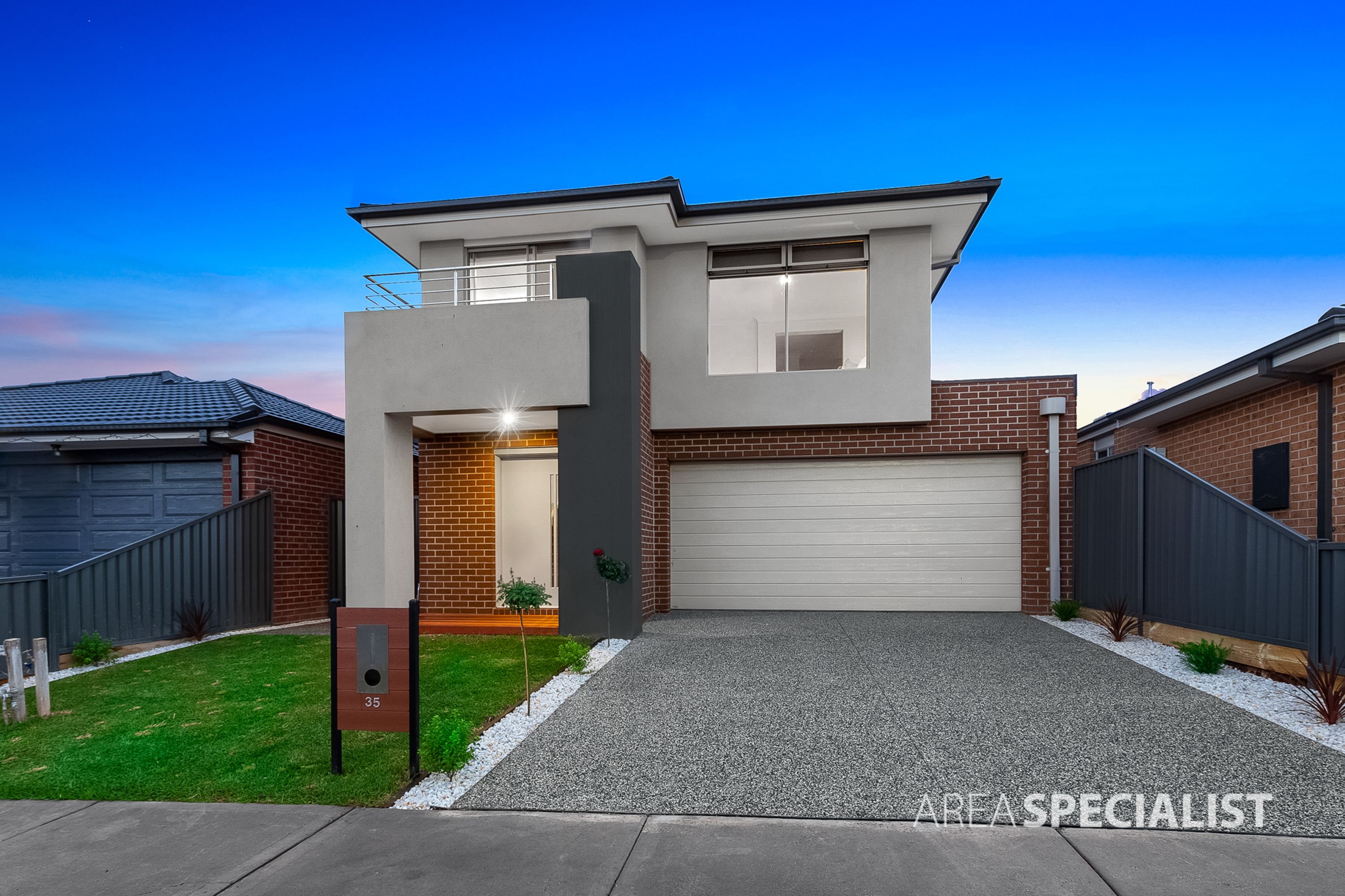 35 Ambervue Drive, Cobblebank VIC 3338, Cobblebank - Thumbnail 2
