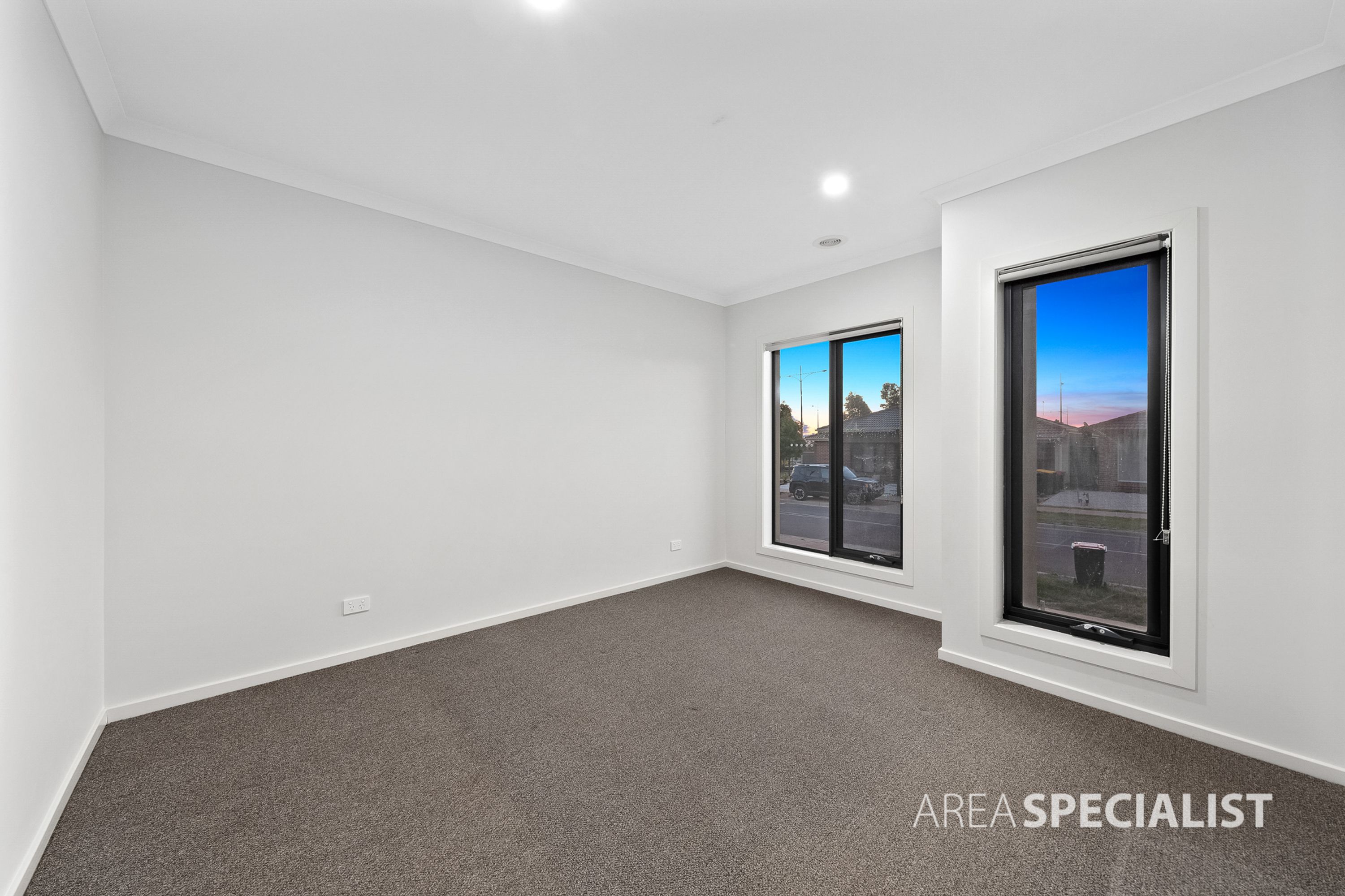 4 Ambervue Drive, Cobblebank VIC 3338, Cobblebank - Thumbnail 6
