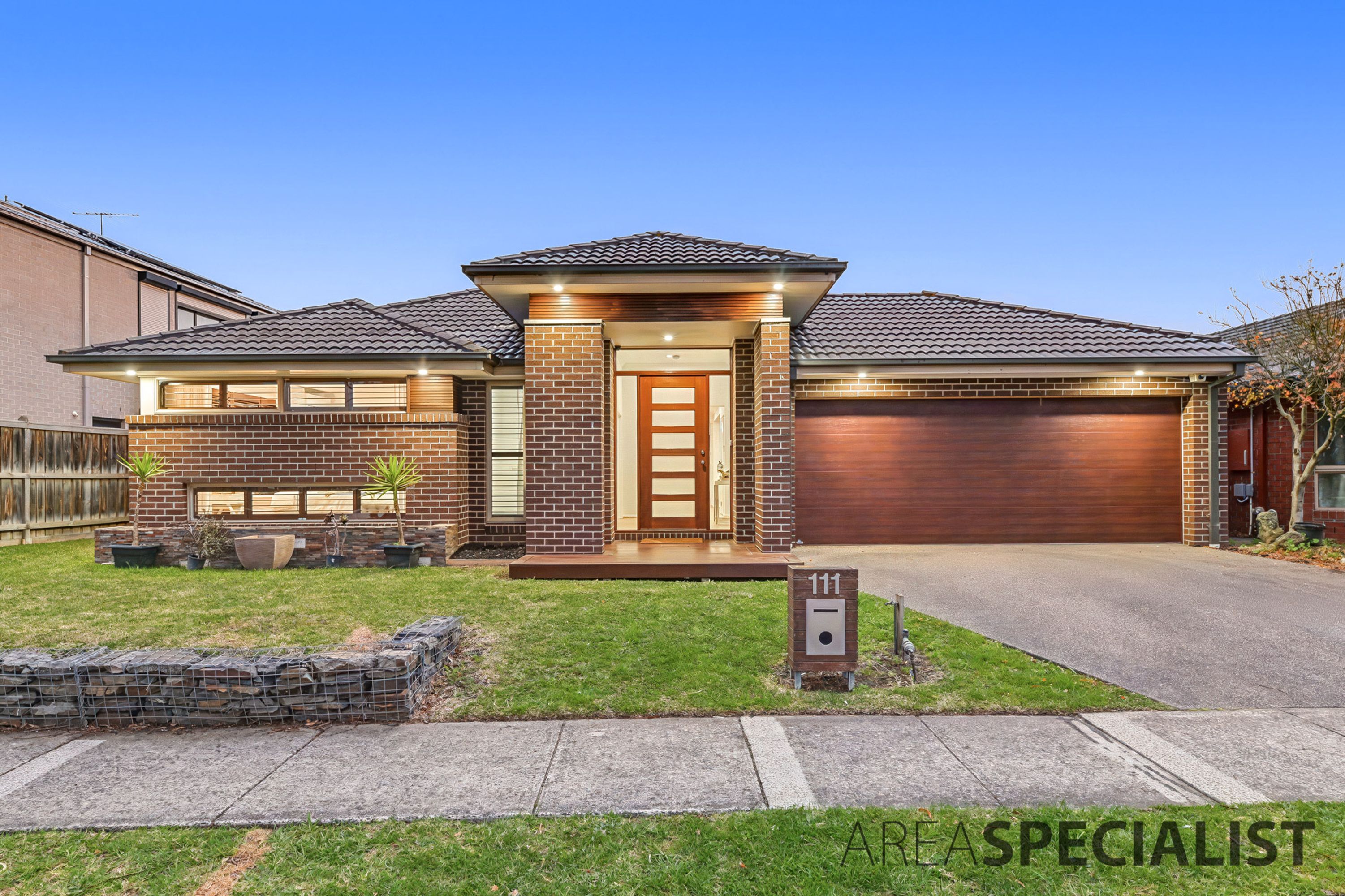 111 Lyndhurst Boulevard, Lyndhurst, Lyndhurst - Image 1