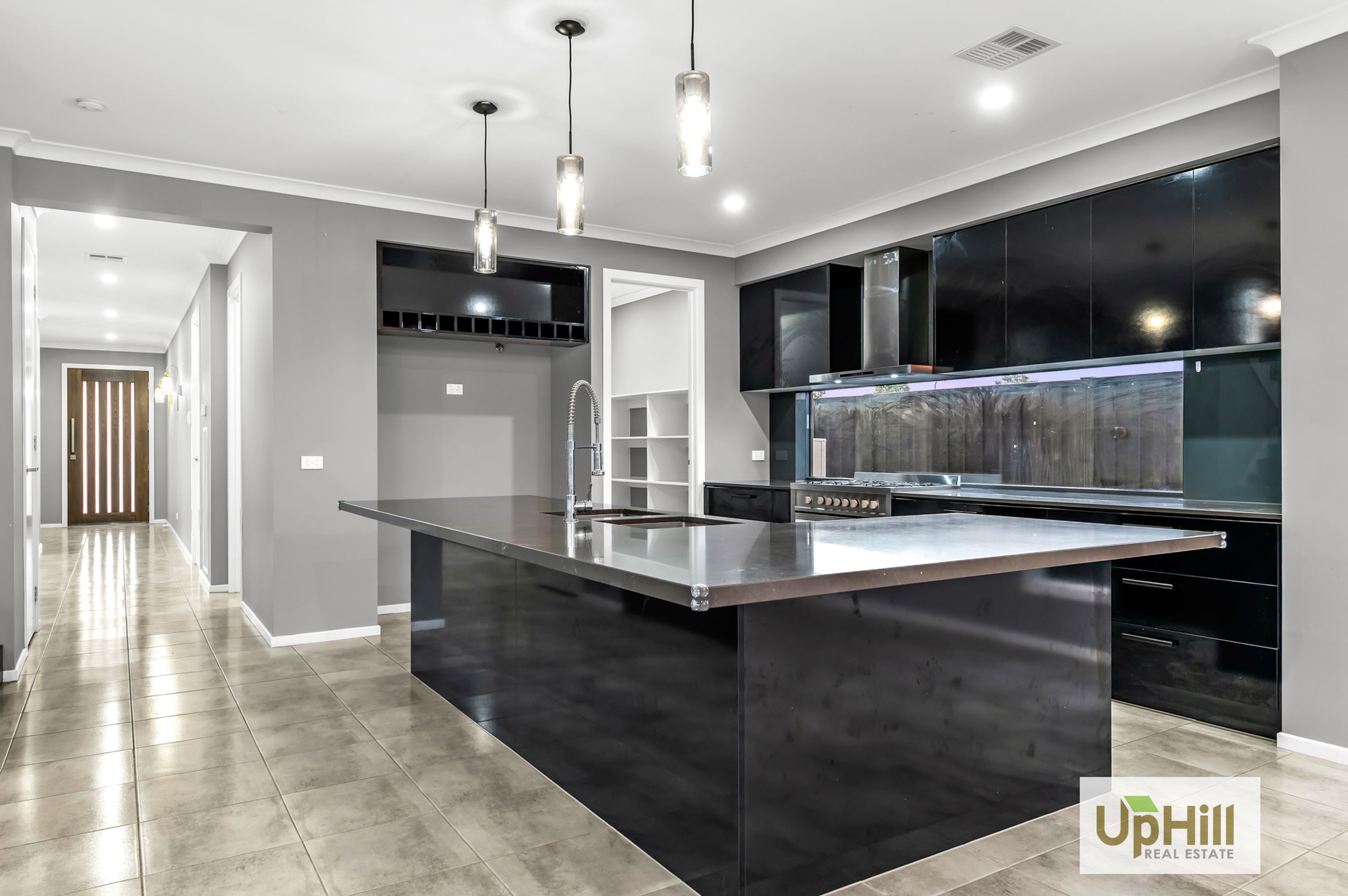 21 Shearjoy Loop, Clyde North - Thumbnail 6