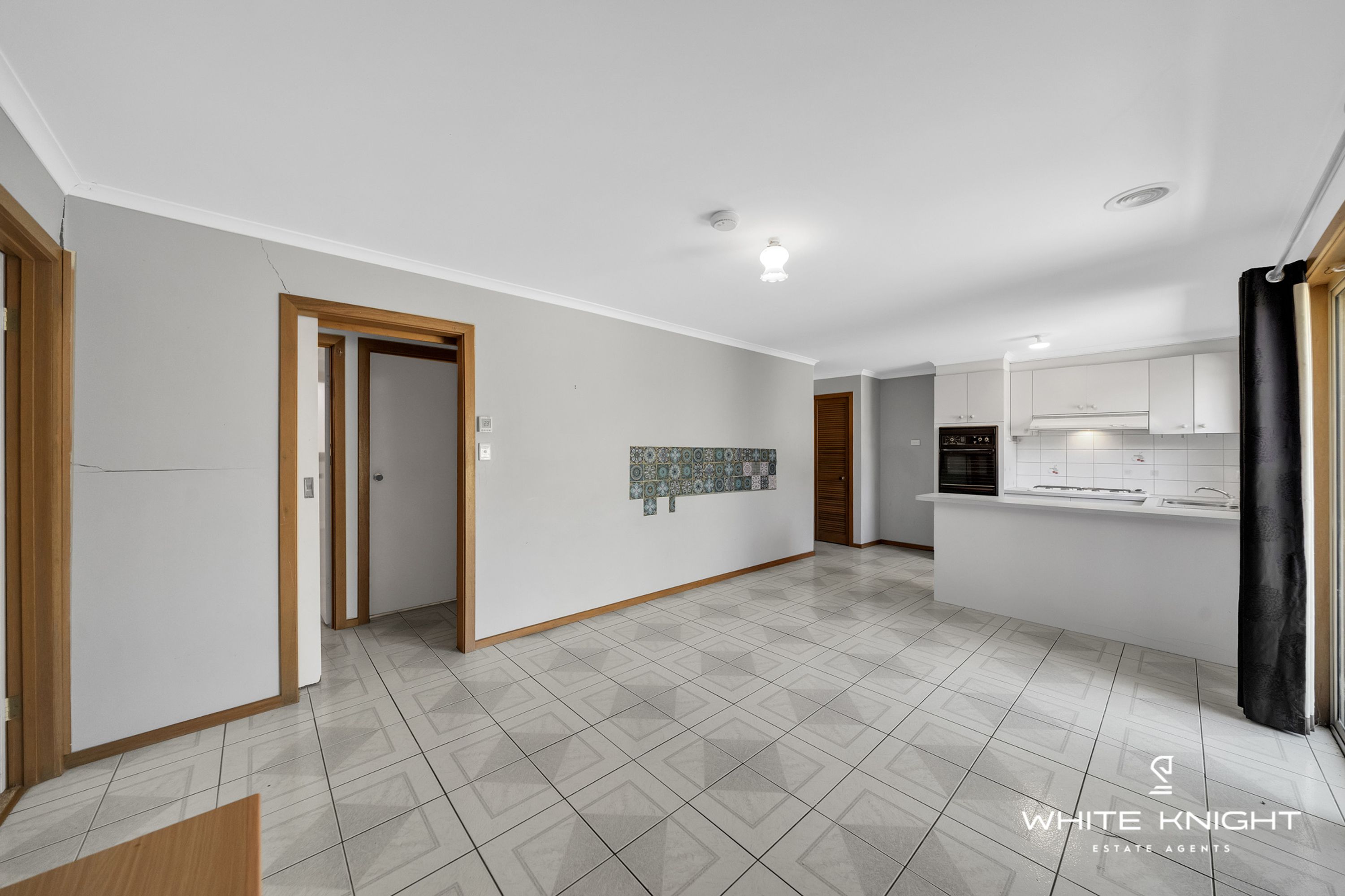 2/12 Errington Road, St Albans VIC 3021, St Albans - Thumbnail 4