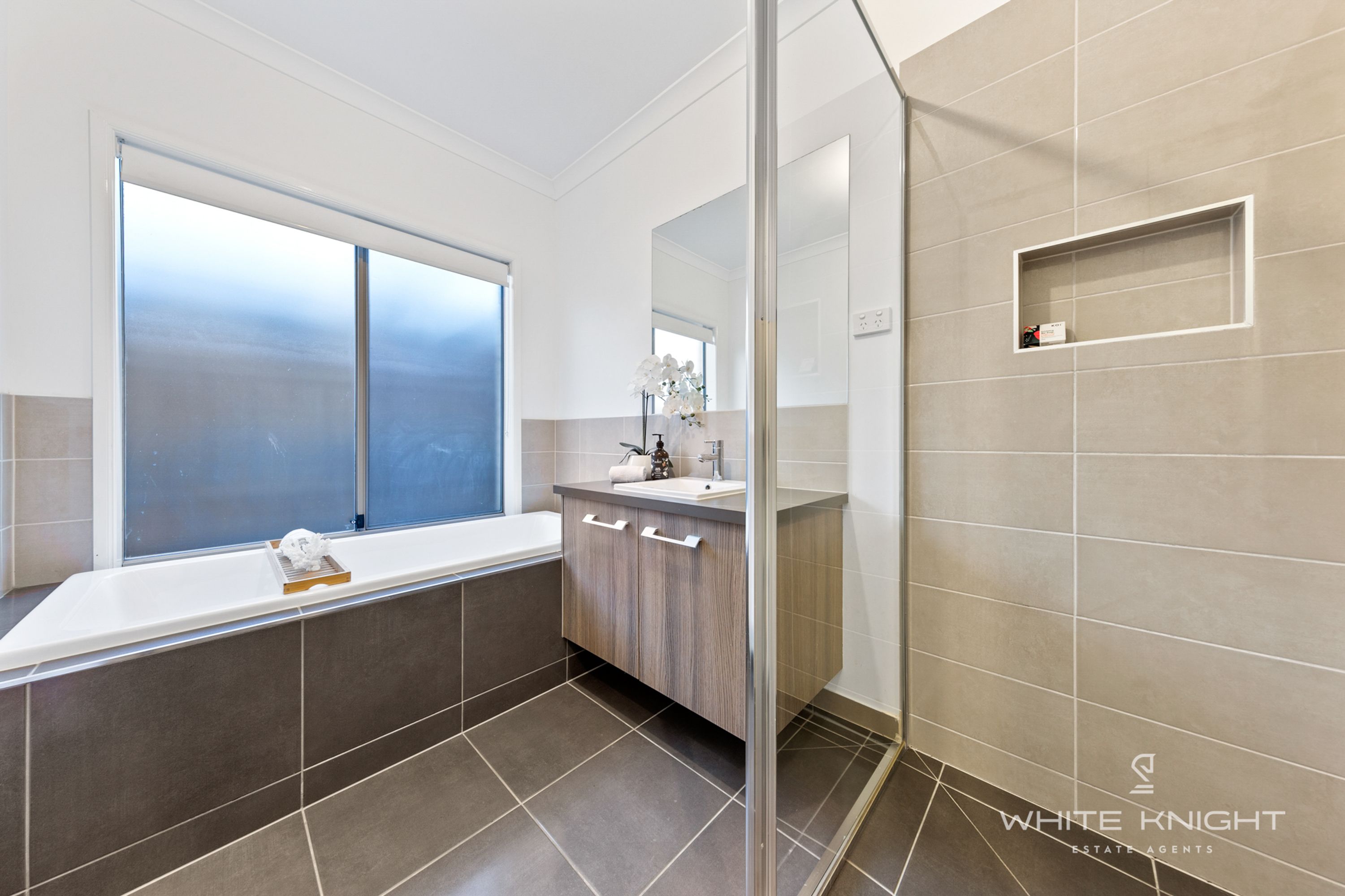 57 Riviera Drive, Hillside VIC 3037, Hillside - Thumbnail 5