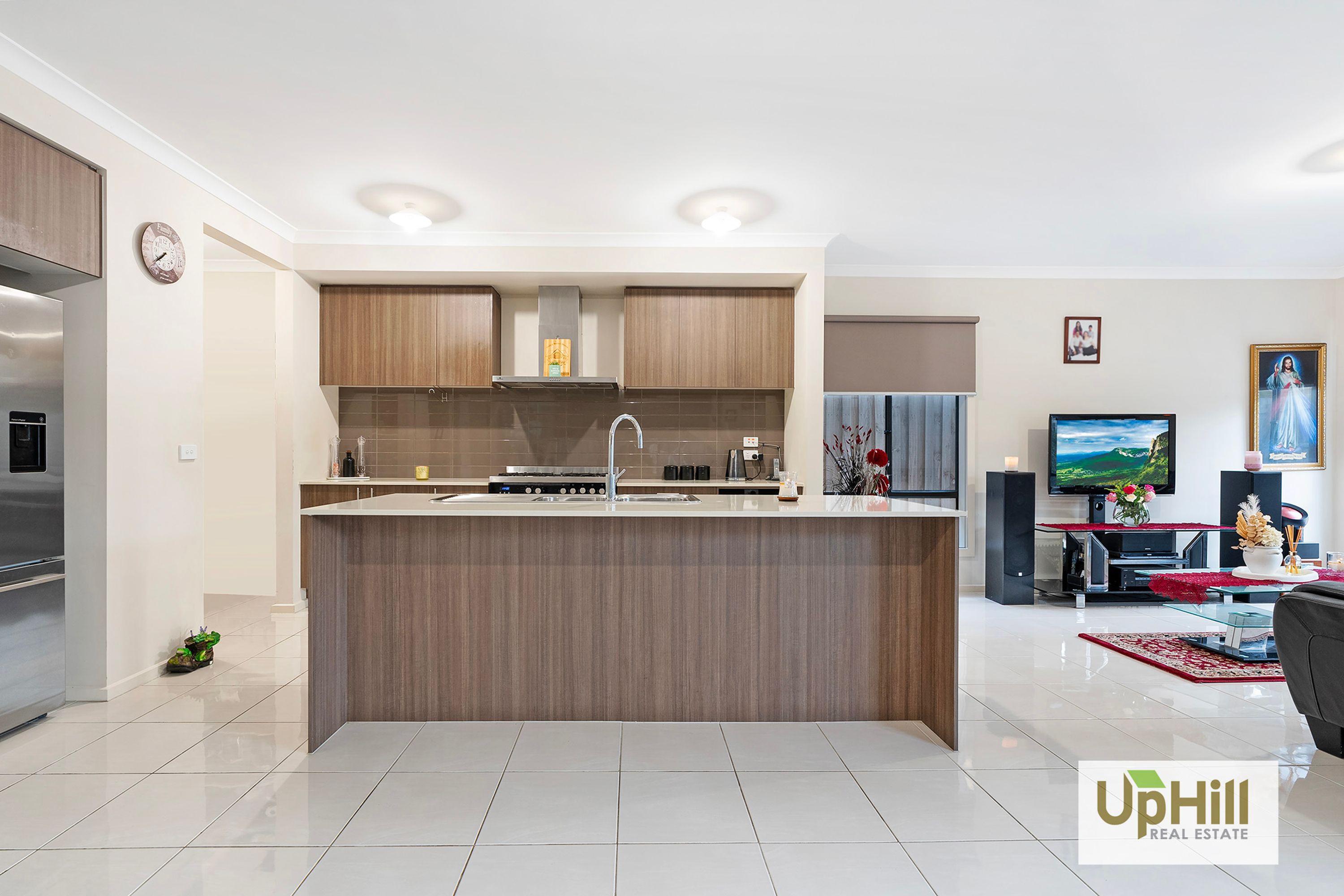 19 Camaro Drive, Cranbourne East - Thumbnail 5