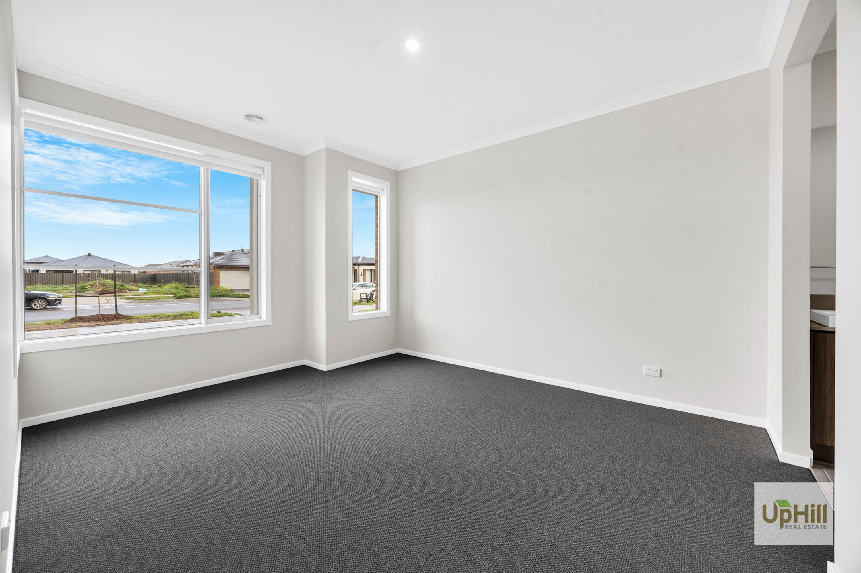 613 Heather Grove, Clyde North - Thumbnail 7