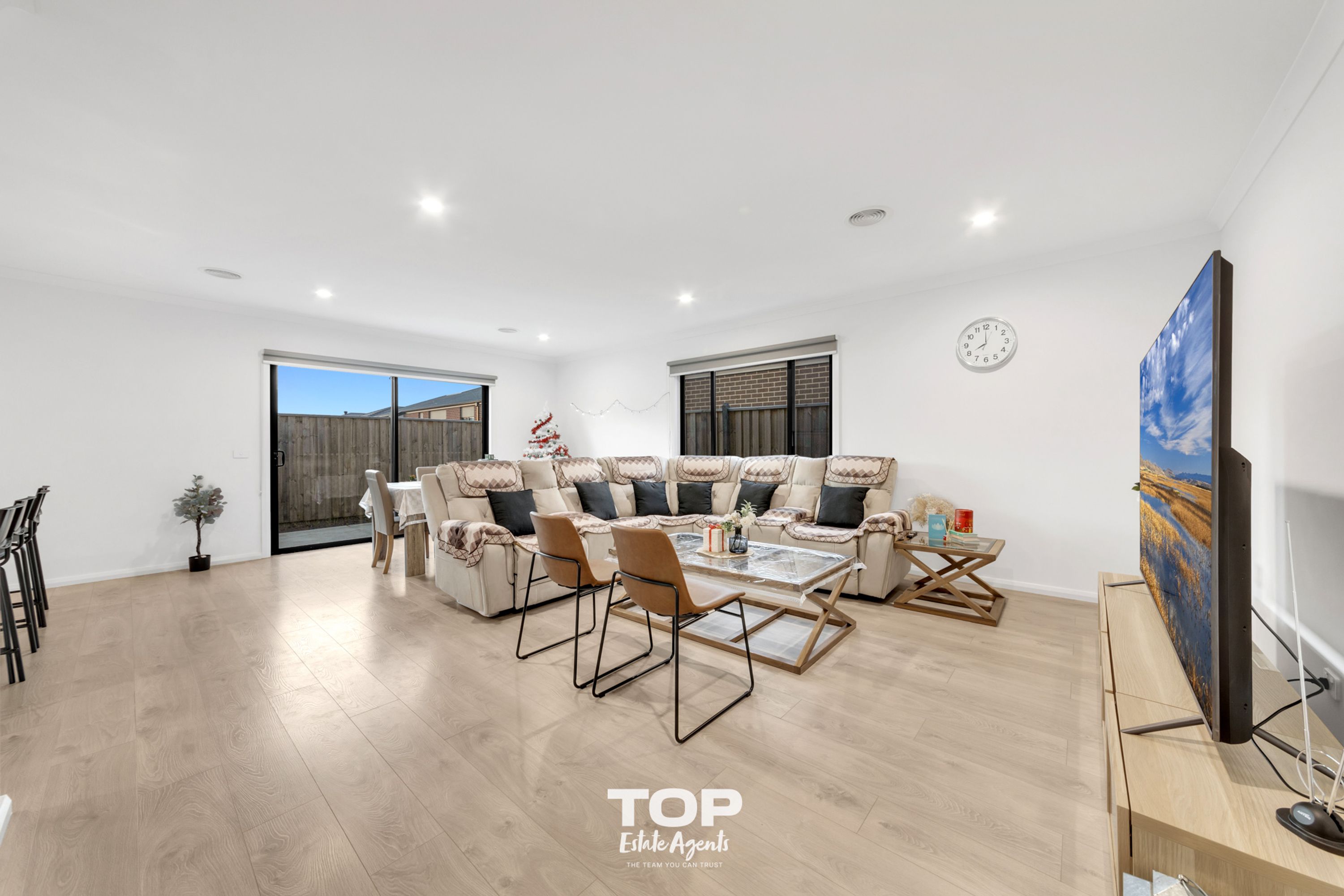 22 Ironstone Street, Cranbourne East - Thumbnail 8