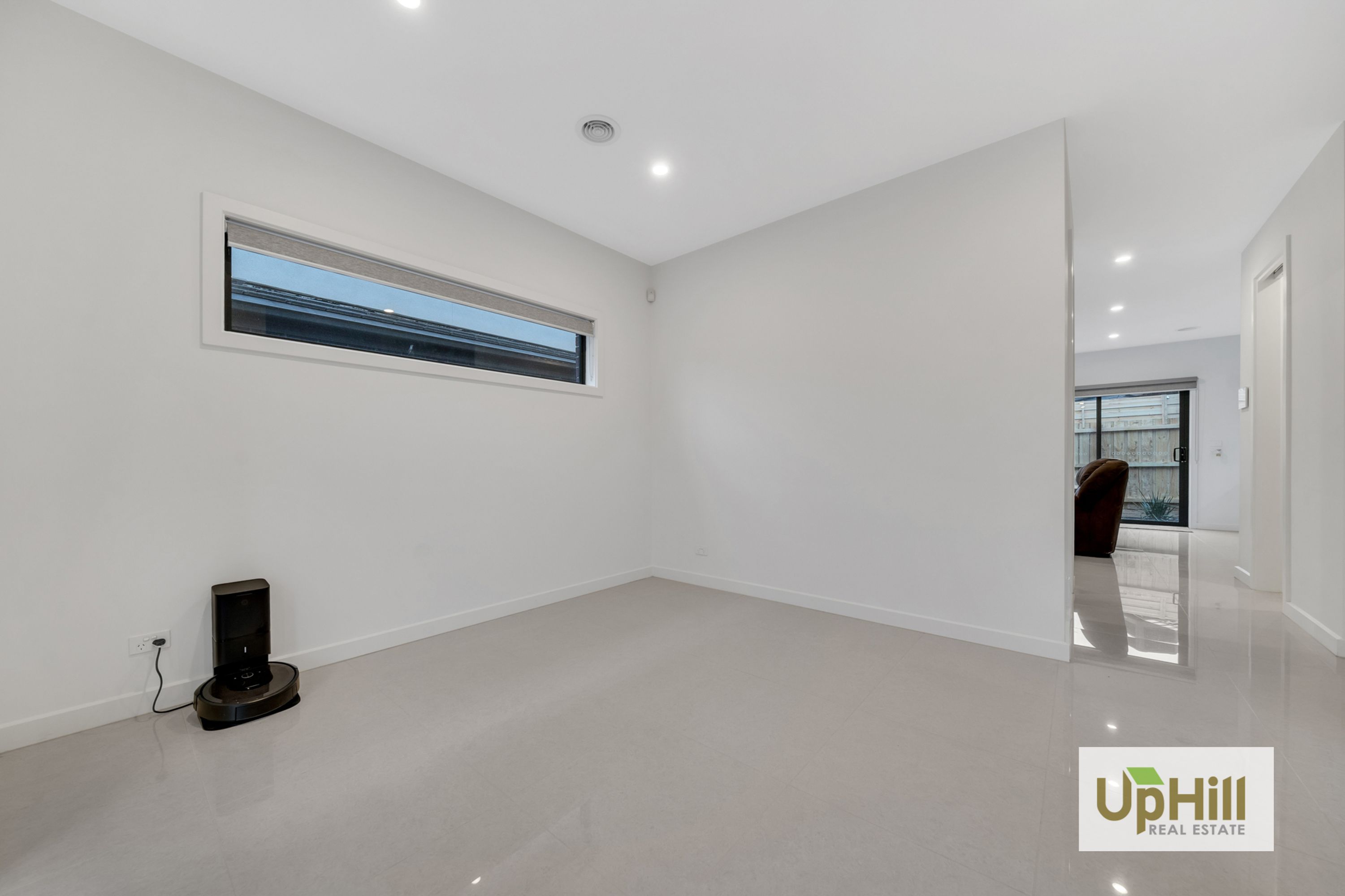 2/2 ALLAN STREET, Berwick - Thumbnail 3