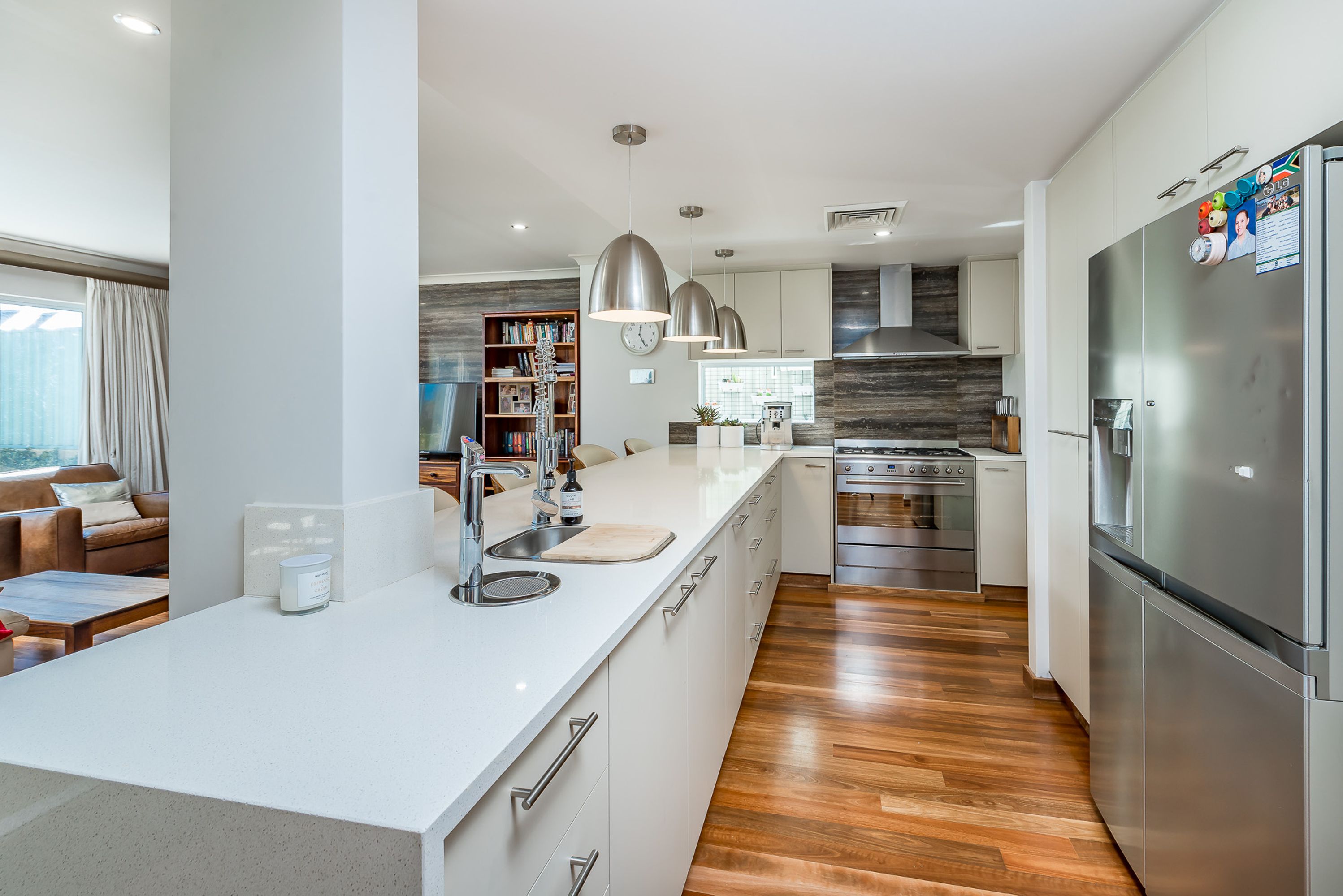30 Blackpool Promenade, Iluka - Thumbnail 6