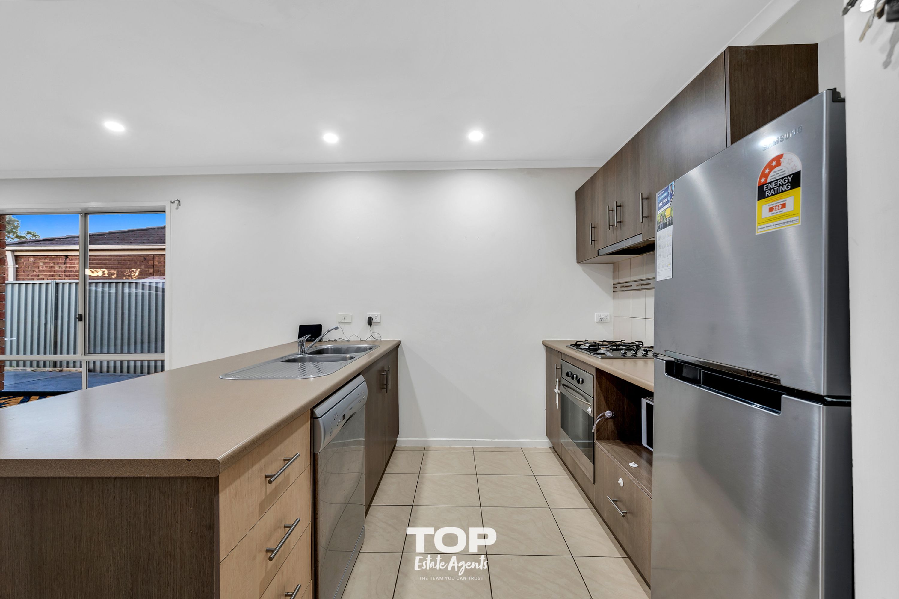 35 Archers Field Drive, Cranbourne East - Thumbnail 7