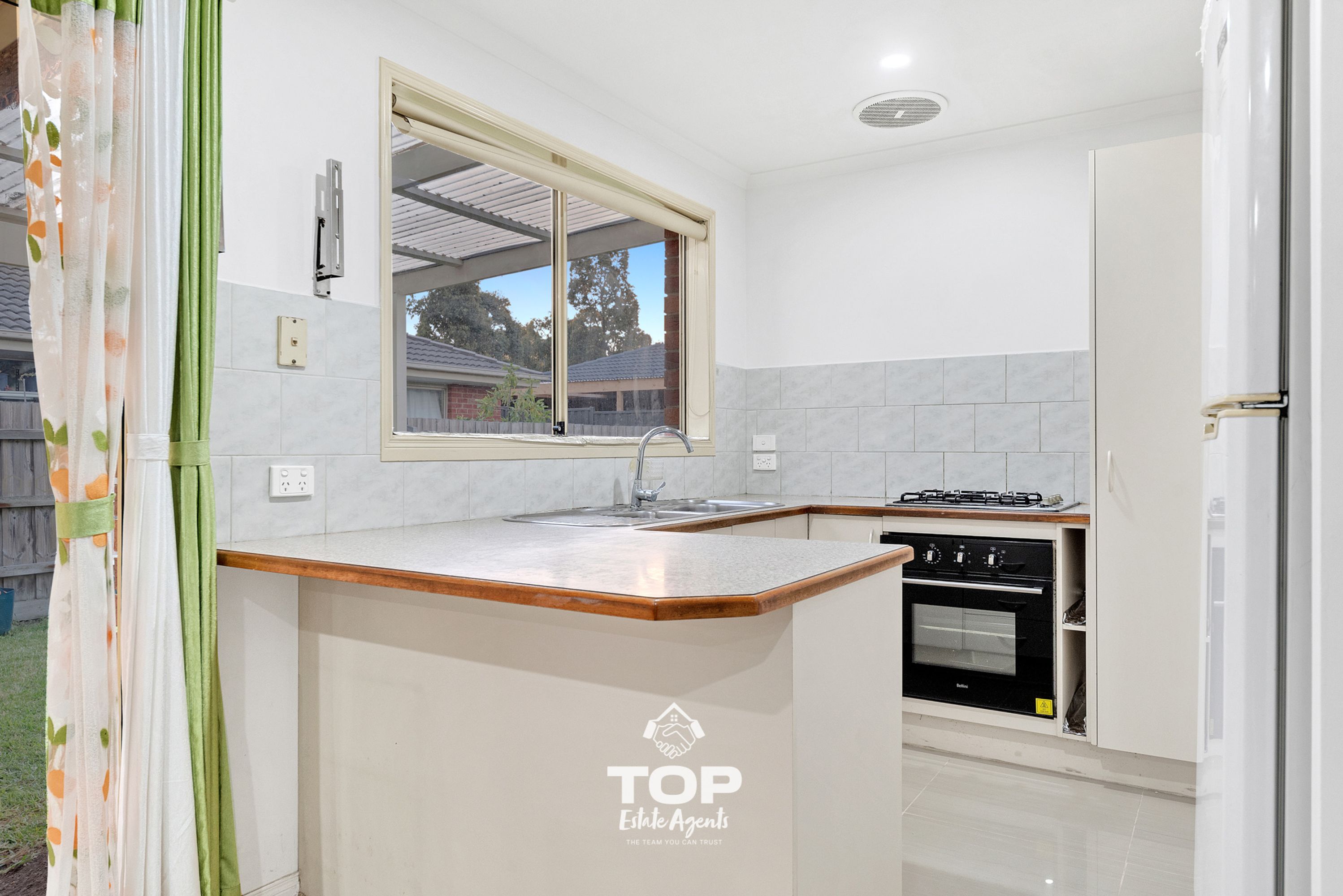3 Glenora Way, Hampton Park - Thumbnail 8