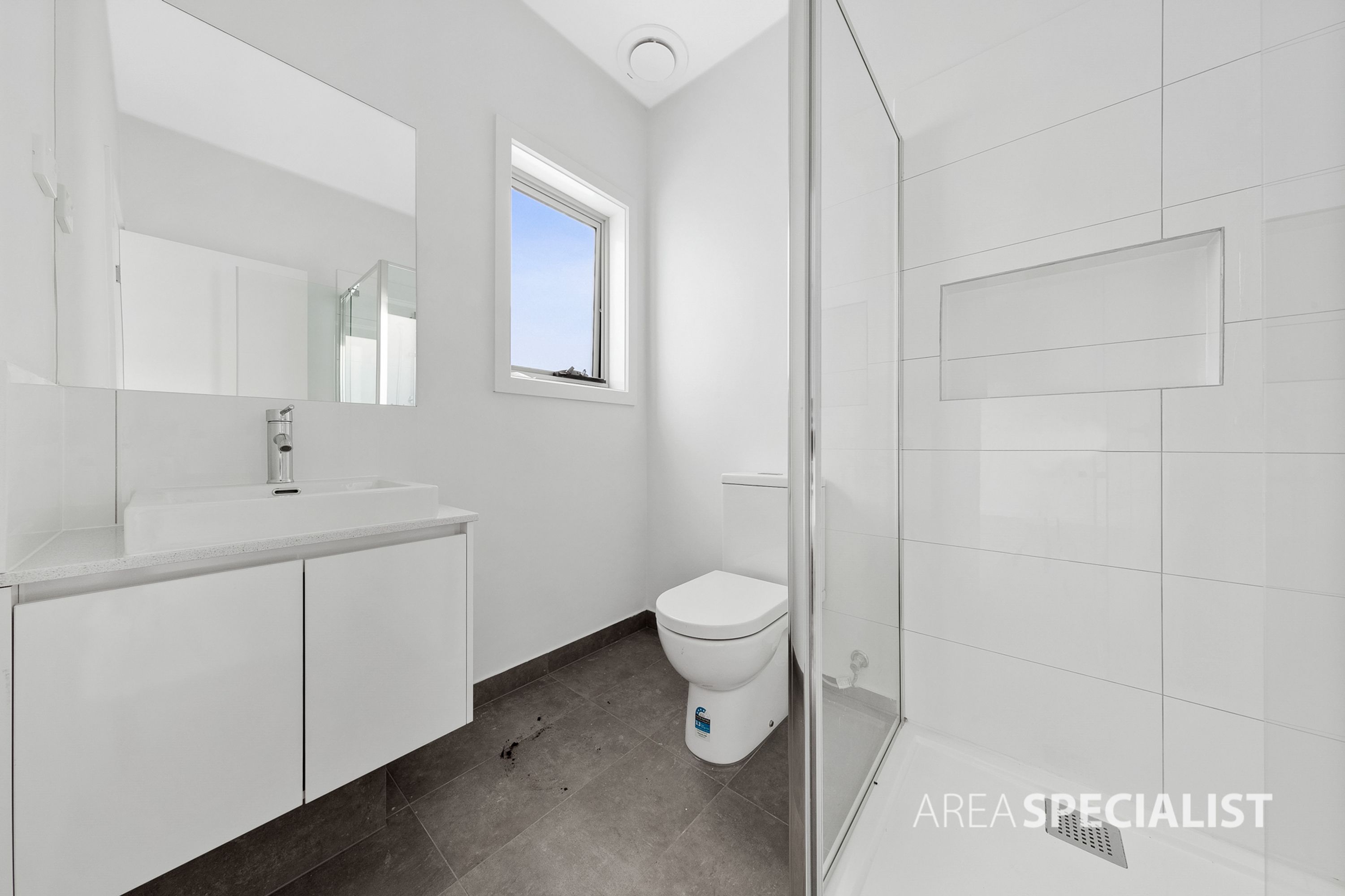 3/4 Graceburn Grove, St Albans VIC 3021, St Albans - Thumbnail 4