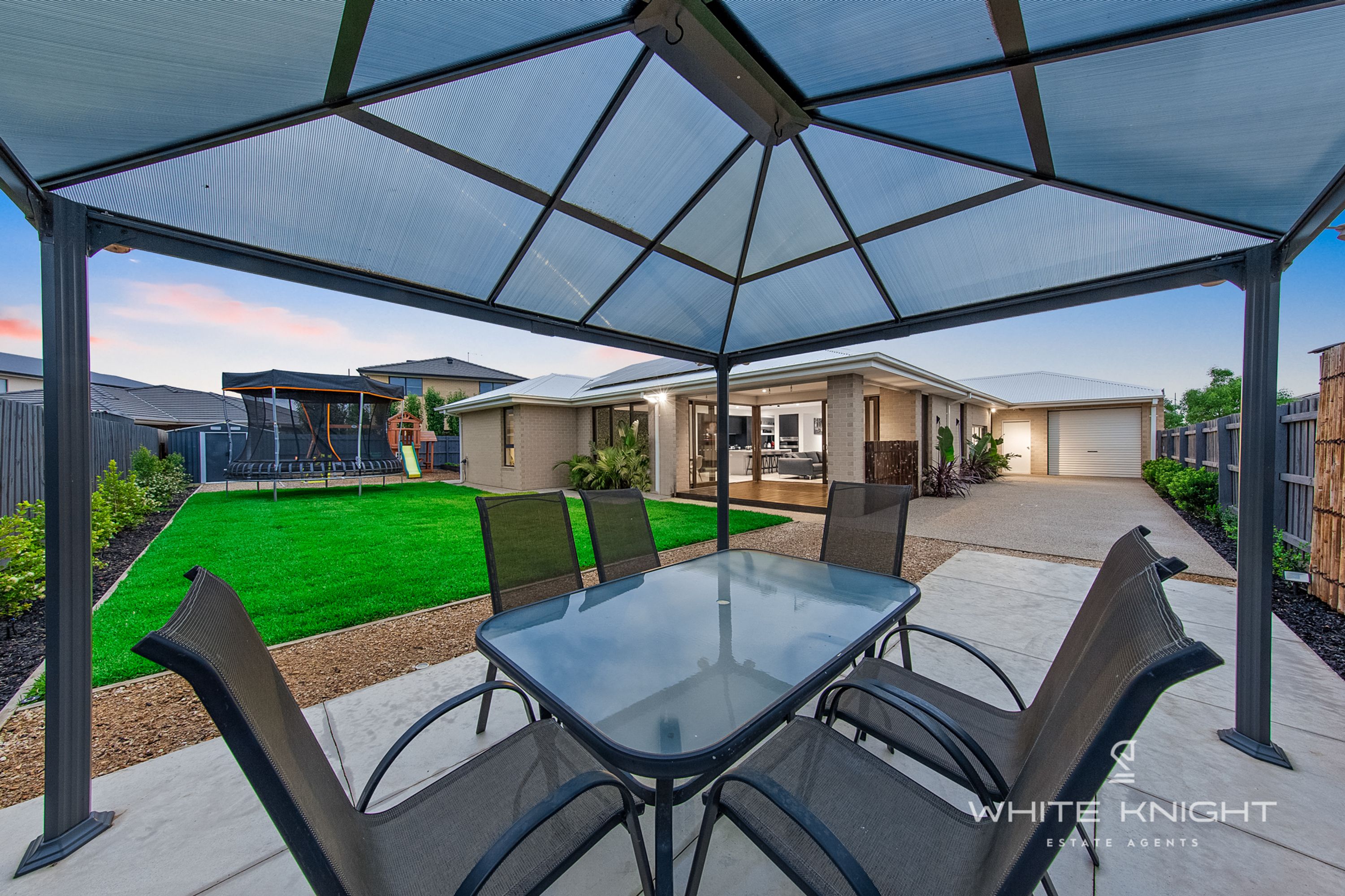 4 Cobbs Close, Aintree VIC 3336, Aintree - Thumbnail 4