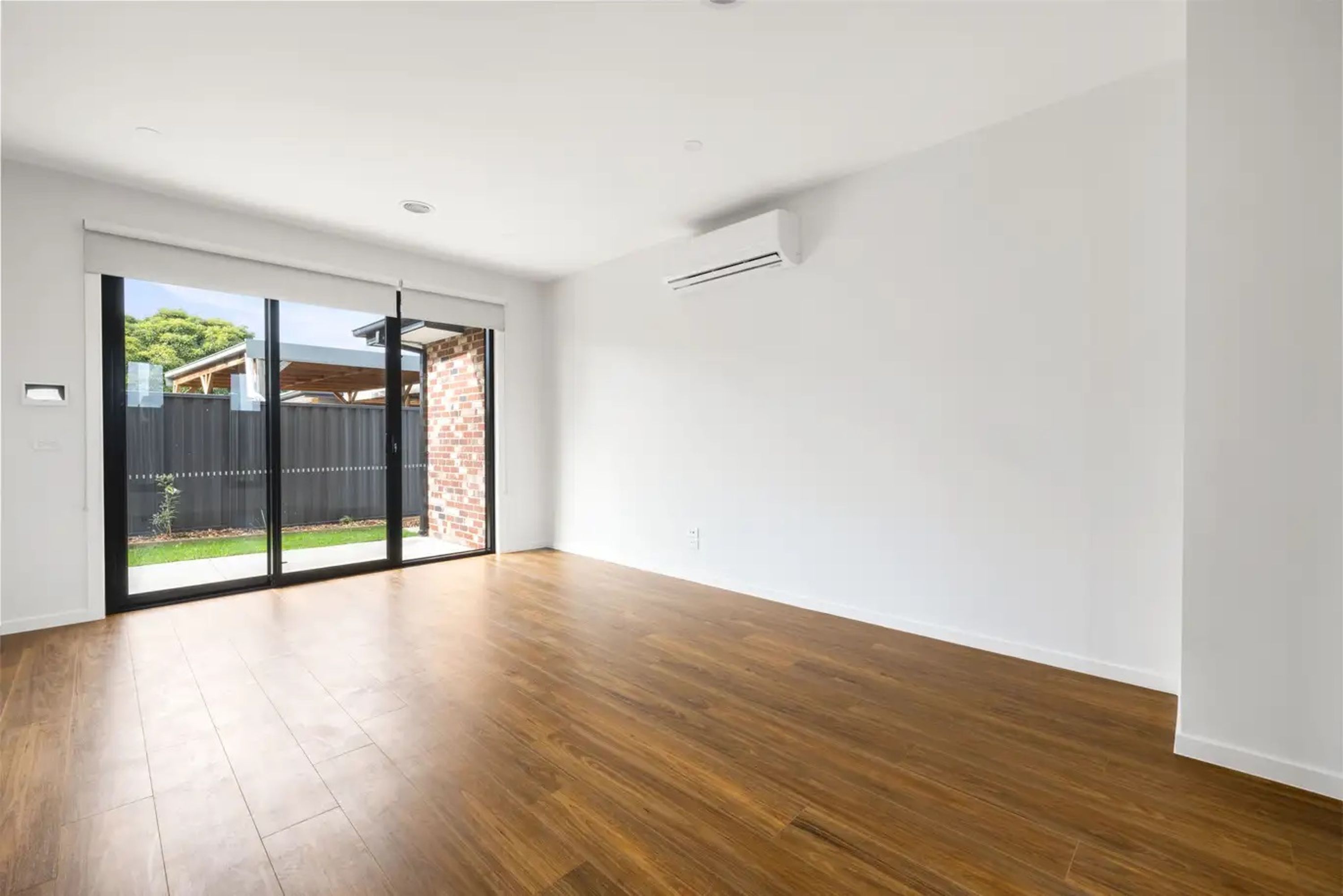 3 & 2/48 Douglas Avenue, St Albans VIC 3021, St Albans - Thumbnail 7