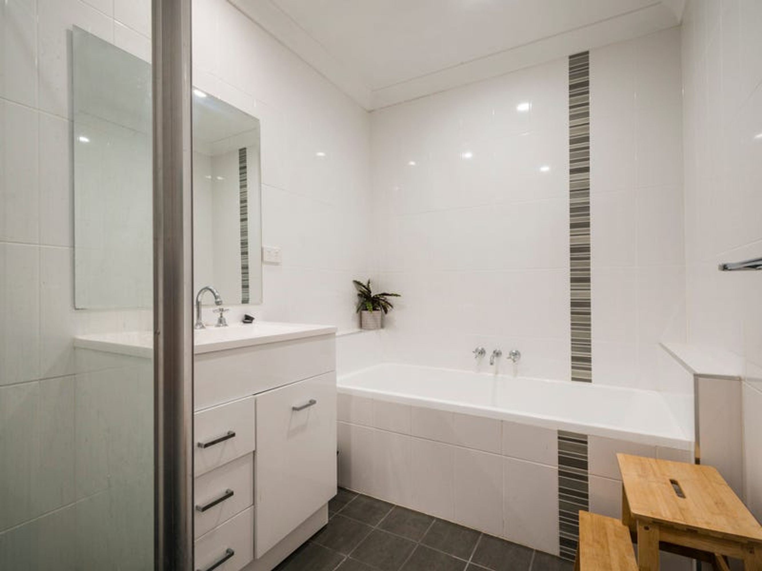 11 Loxton Avenue, Grafton - Thumbnail 7