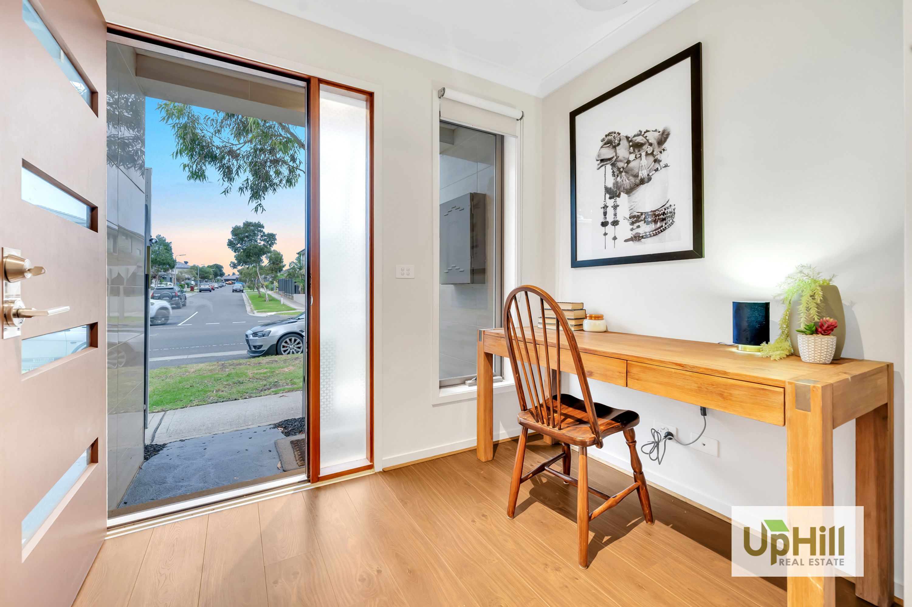 28 SELANDRA BOULEVARD, Clyde North - Thumbnail 2