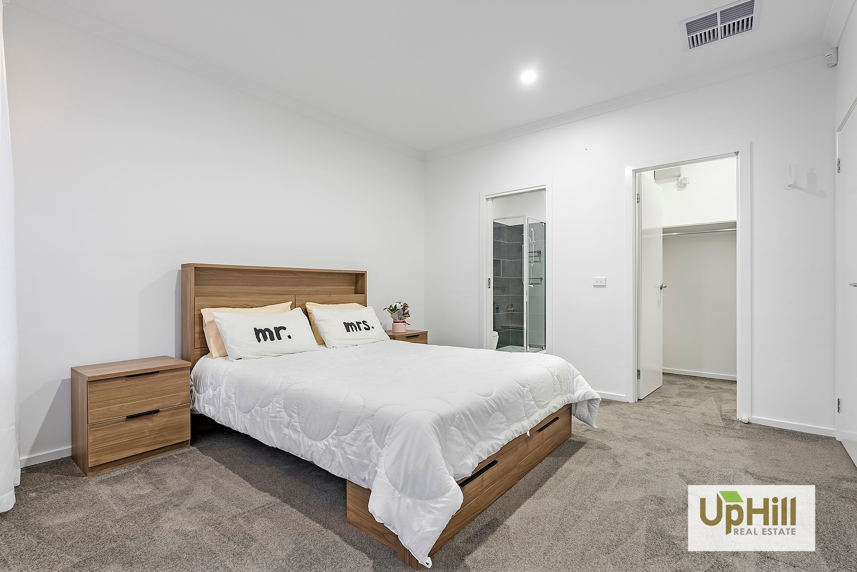 12 Luxembourg Avenue, Clyde North - Thumbnail 4