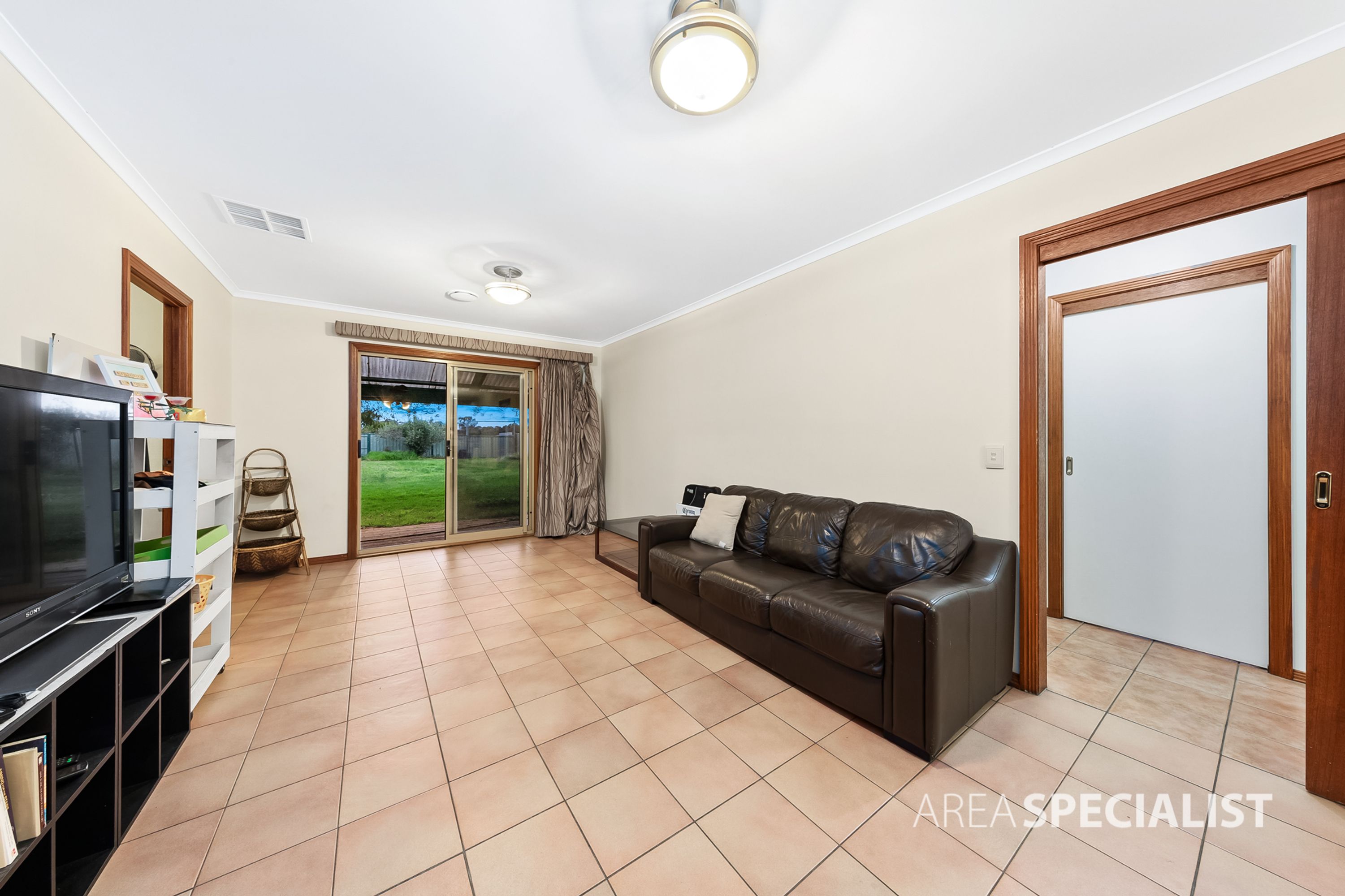 5 Currunghi Court, St Albans VIC 3021, St Albans - Thumbnail 6
