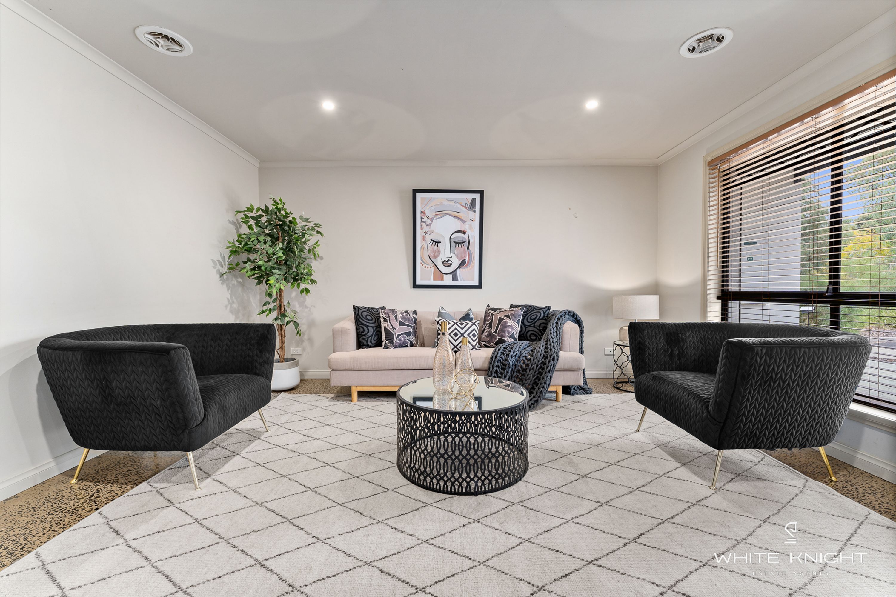 35 Creekbank Place, Caroline Springs VIC 3023, Caroline Springs - Thumbnail 3