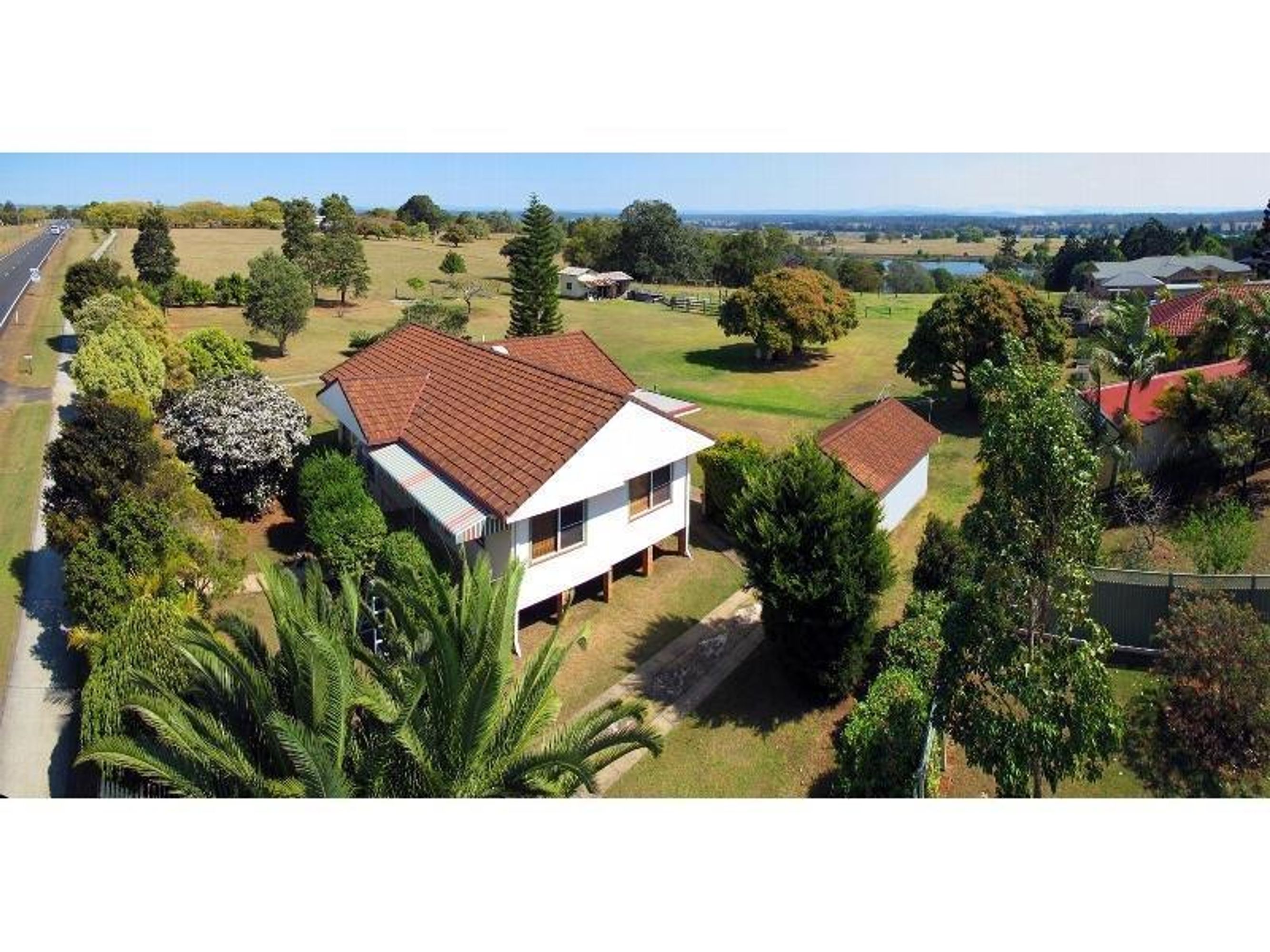 993 Summerland Way