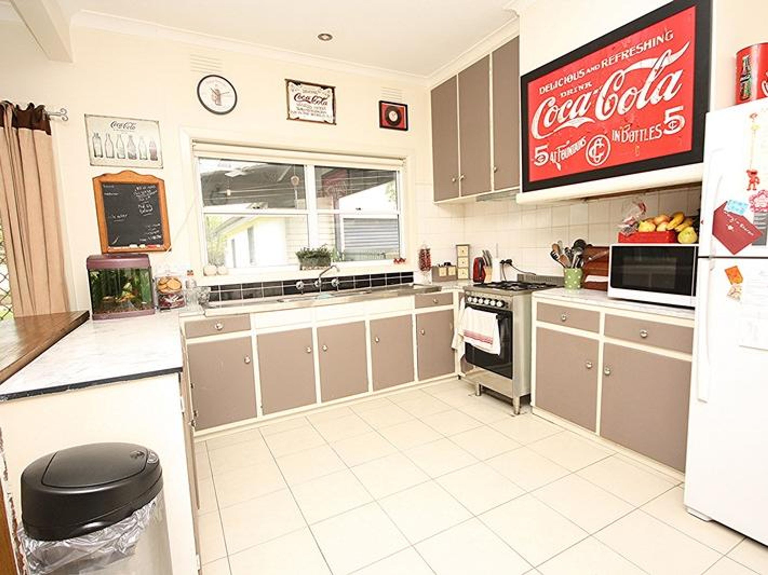 21 Lynott Street, Horsham VIC 3400, Horsham - Thumbnail 2